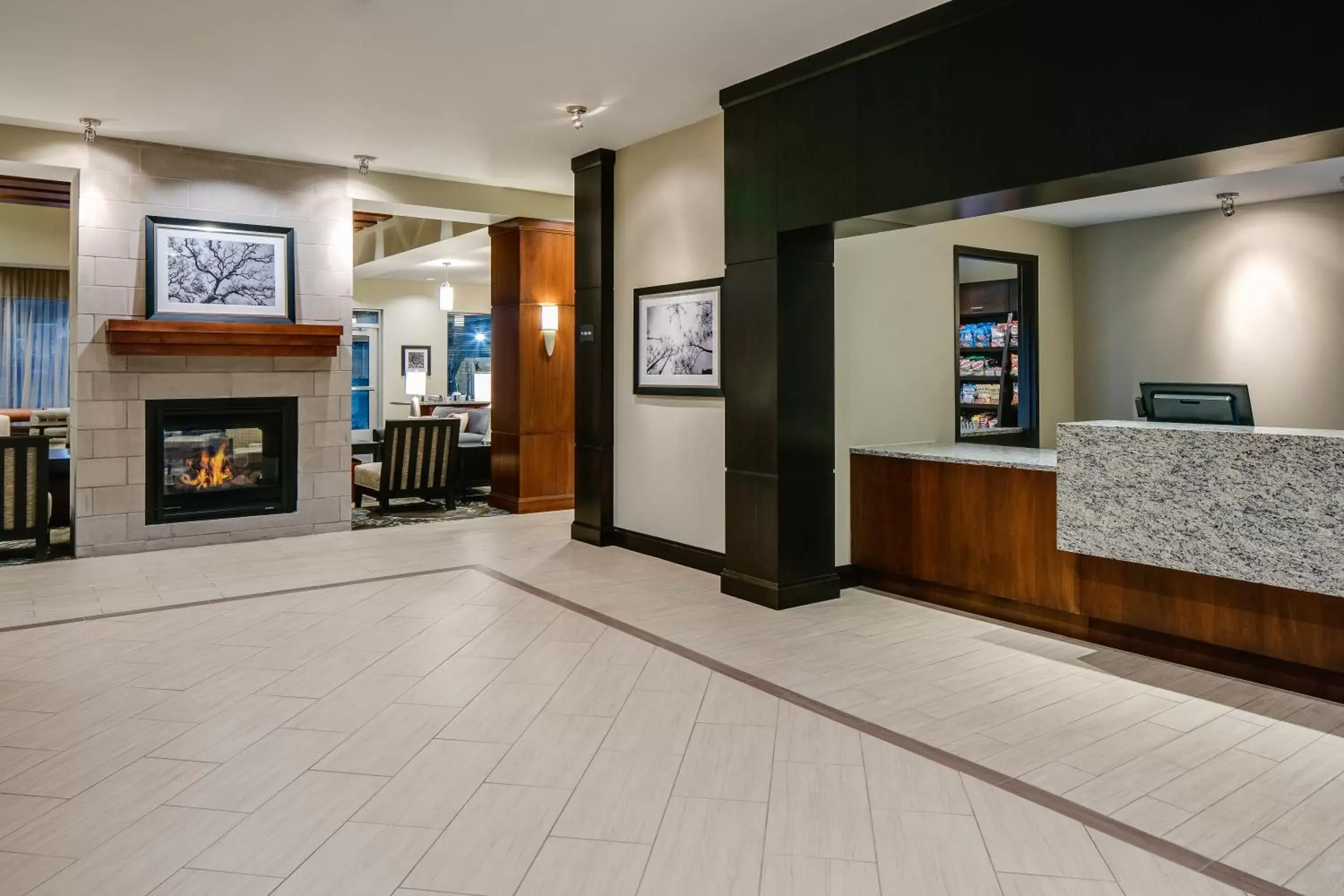 Lobby or reception, Lobby/Reception in Staybridge Suites Des Moines Downtown, an IHG Hotel