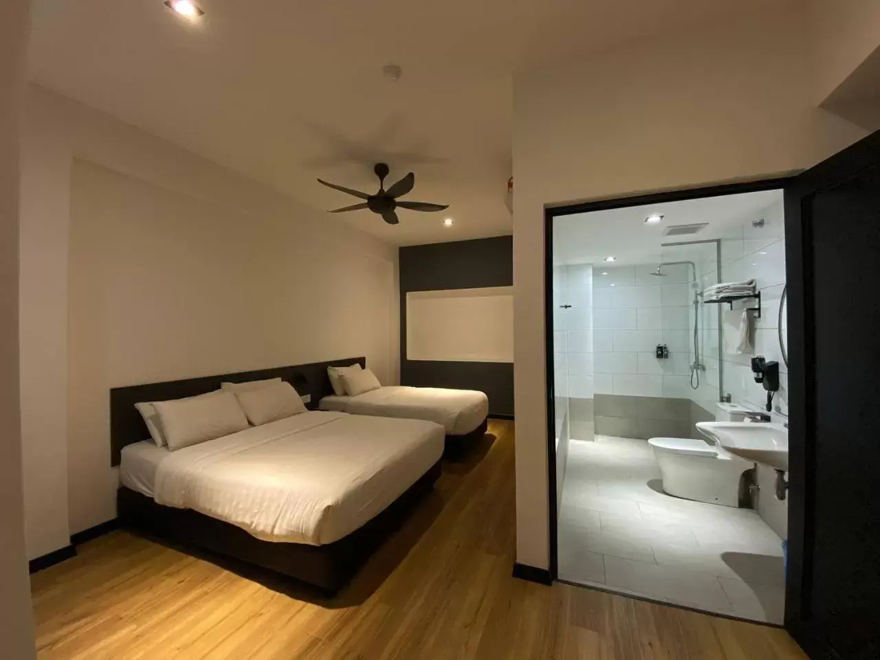 Bathroom, Bed in ARENA Boutique Hotel Kuala Terengganu