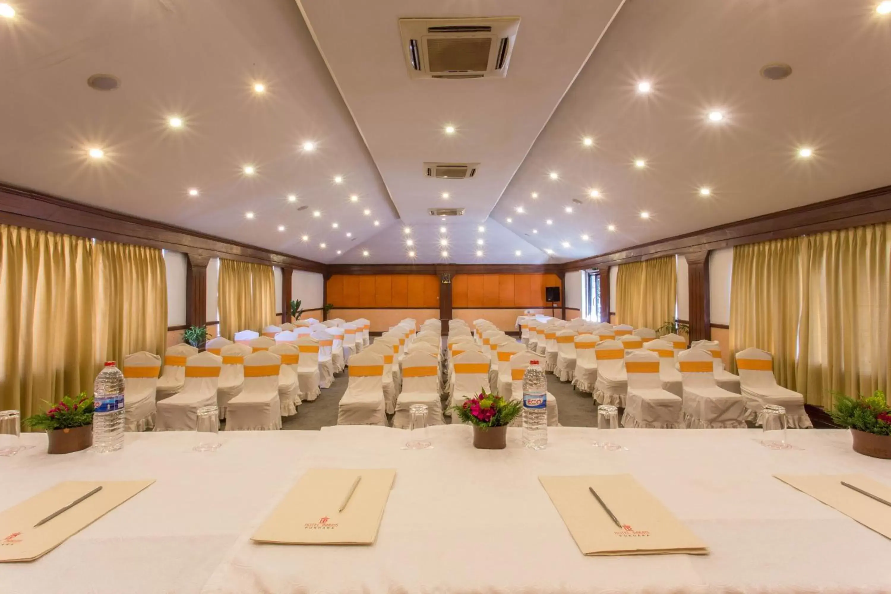 Meeting/conference room in Hotel Barahi