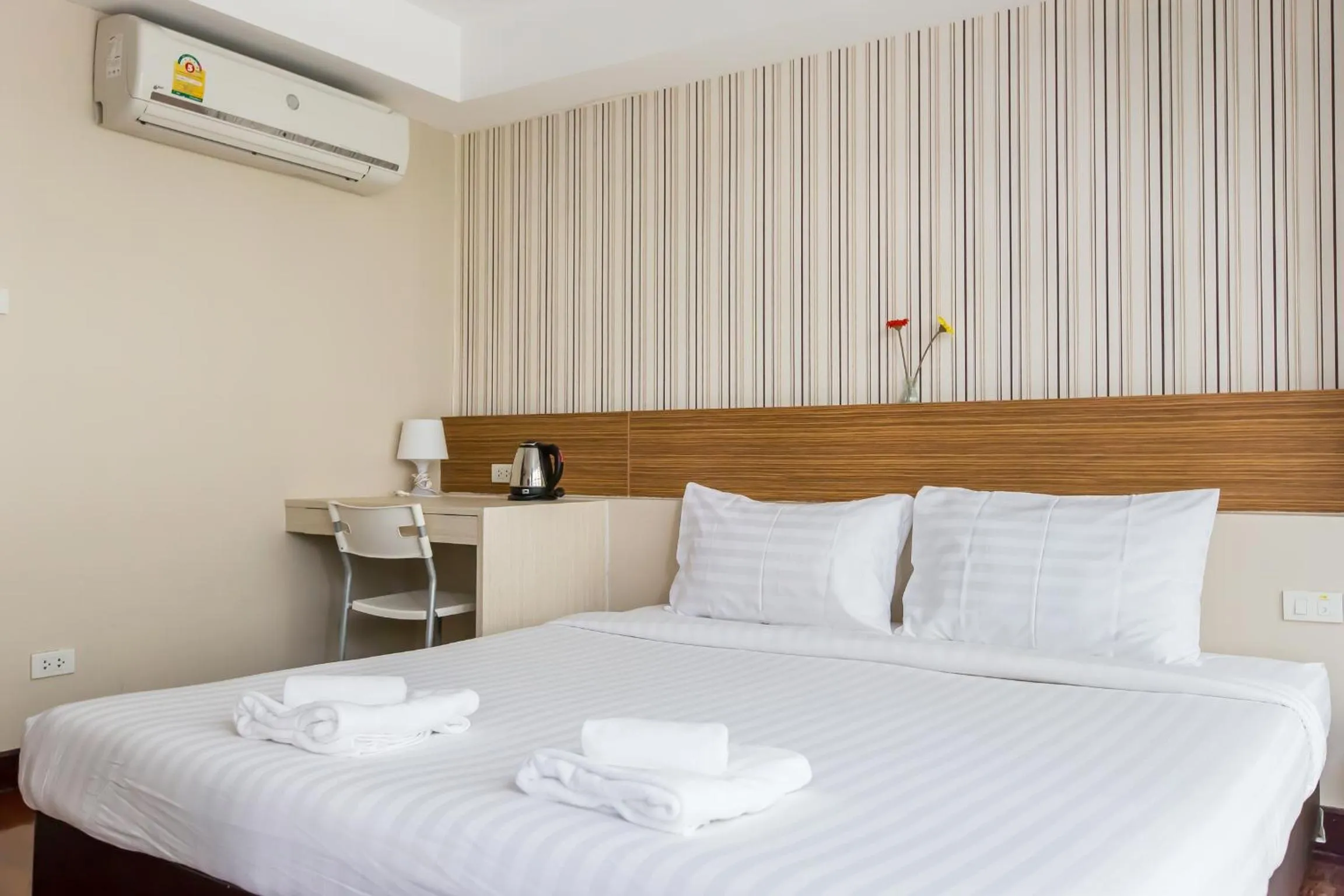 Bed in Snooze Hotel Thonglor Bangkok