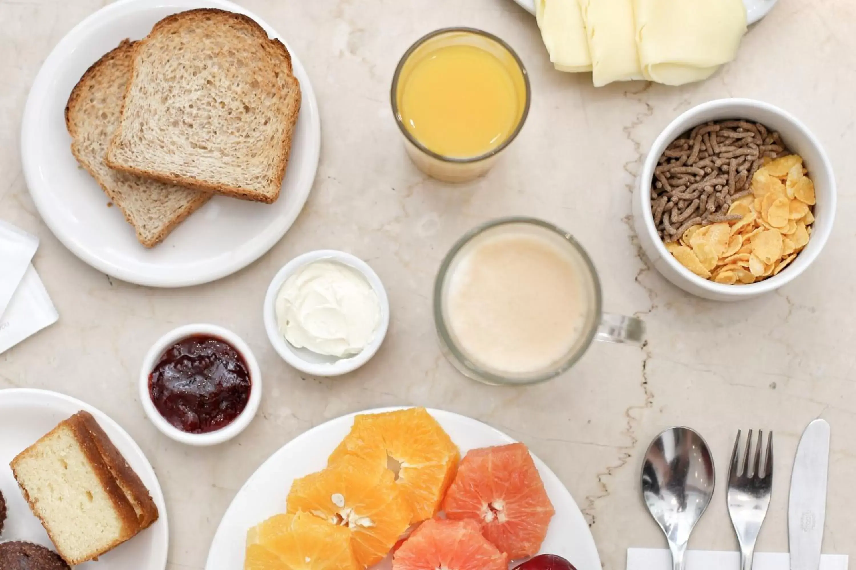 Breakfast in Dazzler by Wyndham La Plata Breakfast in Dazzler by Wyndham La Plata