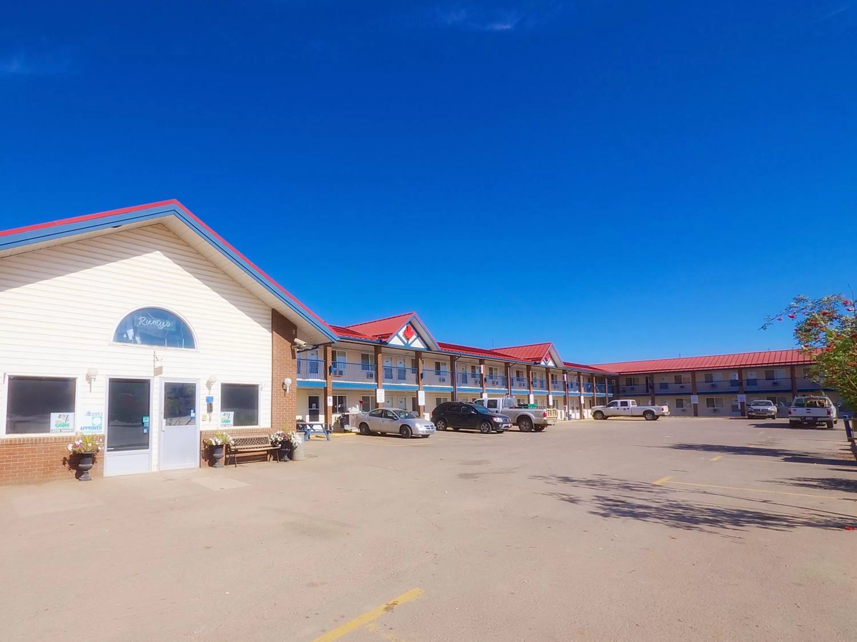 Property building in BCMInns - Fort McMurray - Rusty&#x27;s