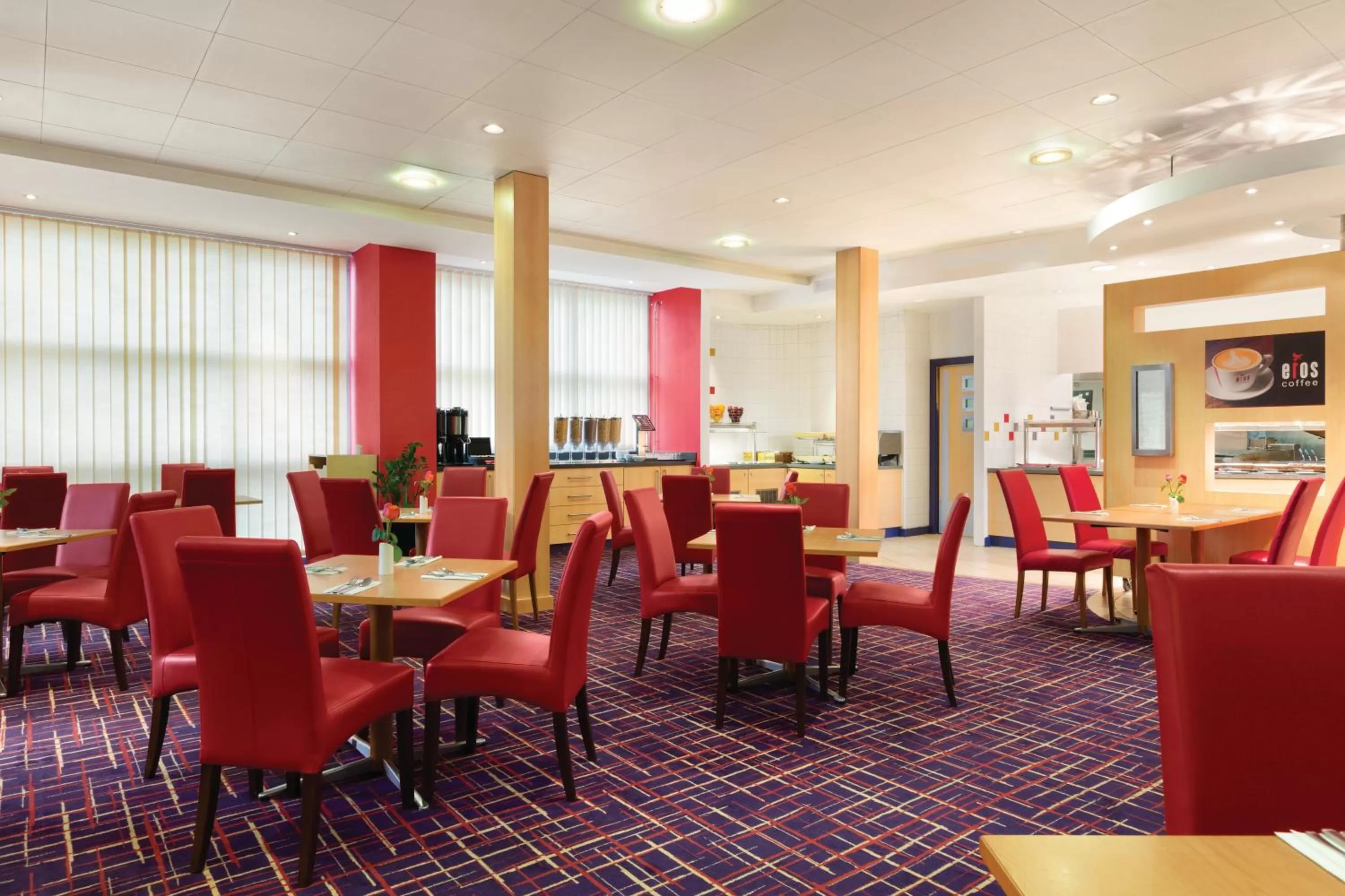 Restaurant/places to eat in Ramada London North