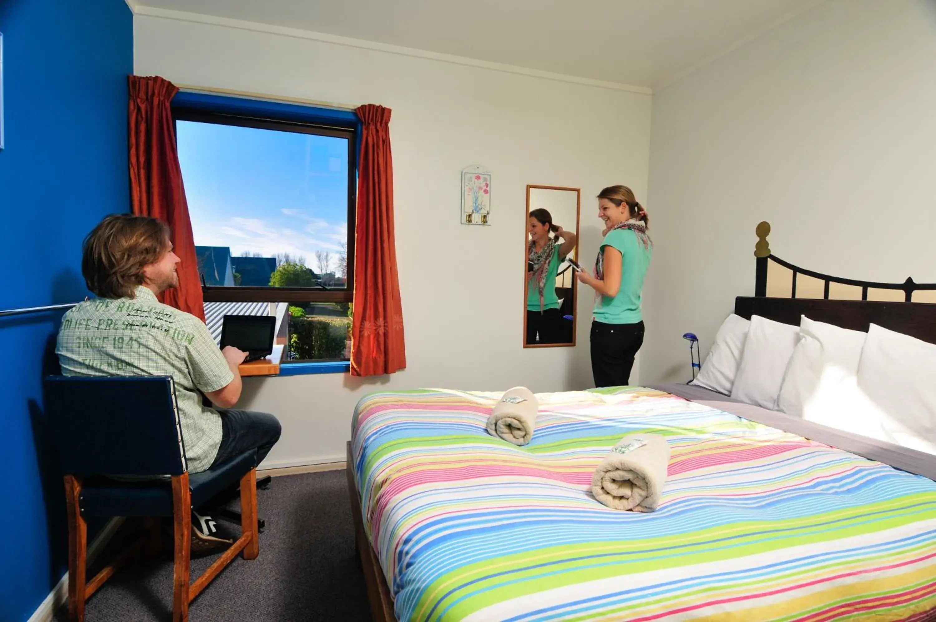 Photo of the whole room in Tasman Bay Backpackers