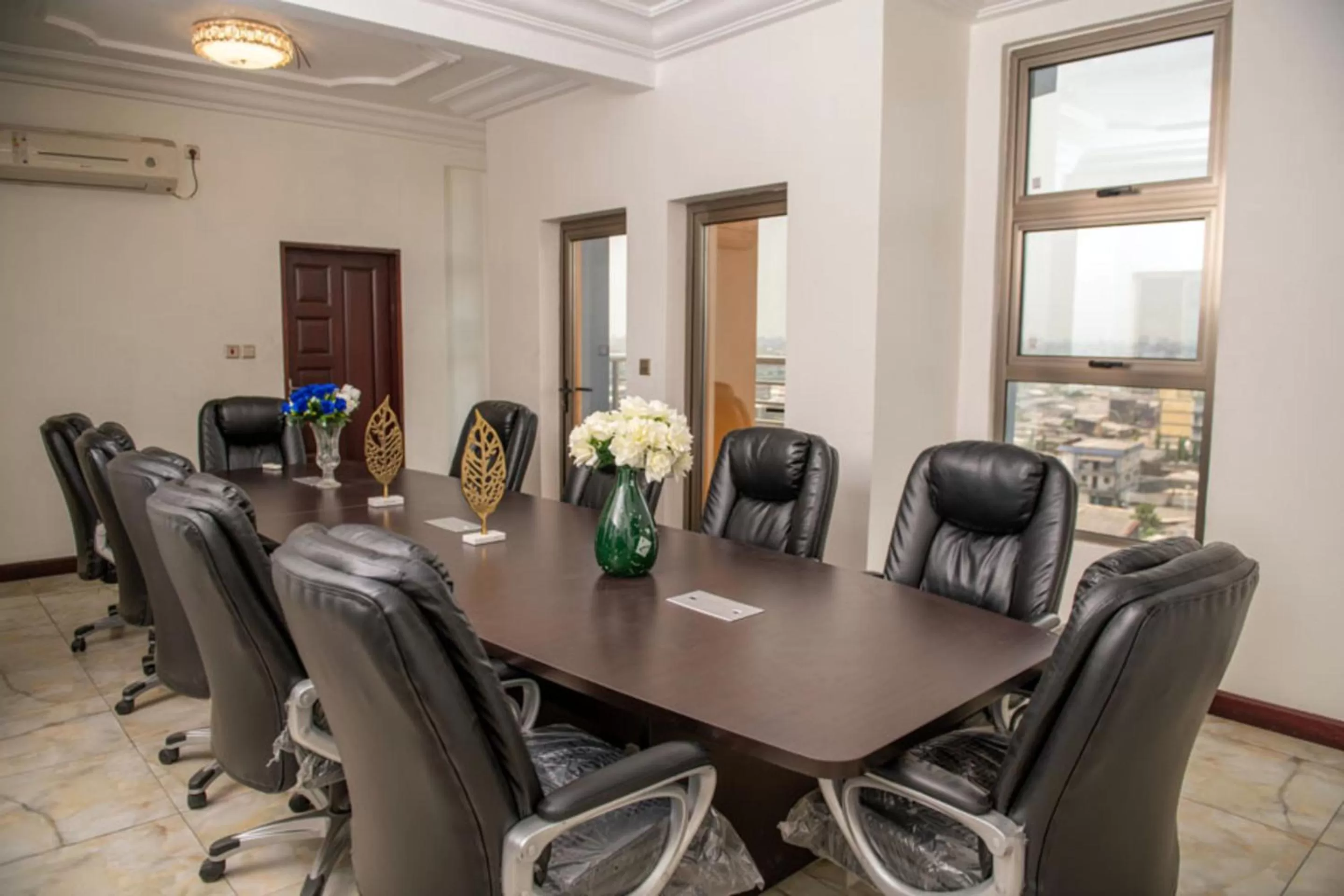 Meeting/conference room in Marriot Metropolitan Hotel