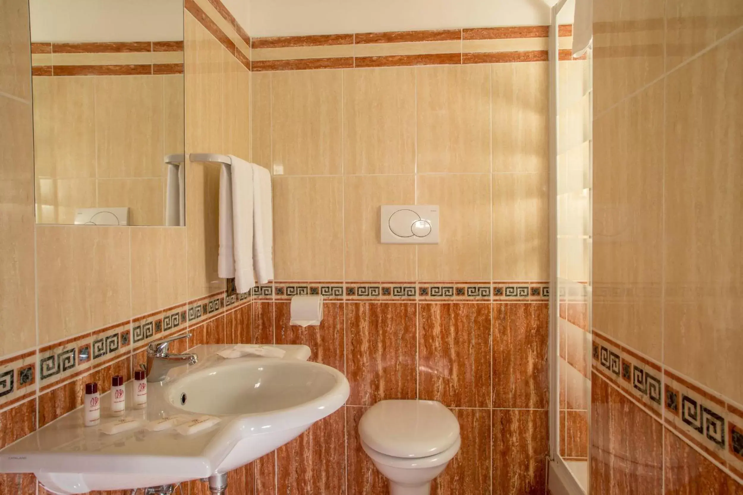 Bathroom in Marini Park Hotel