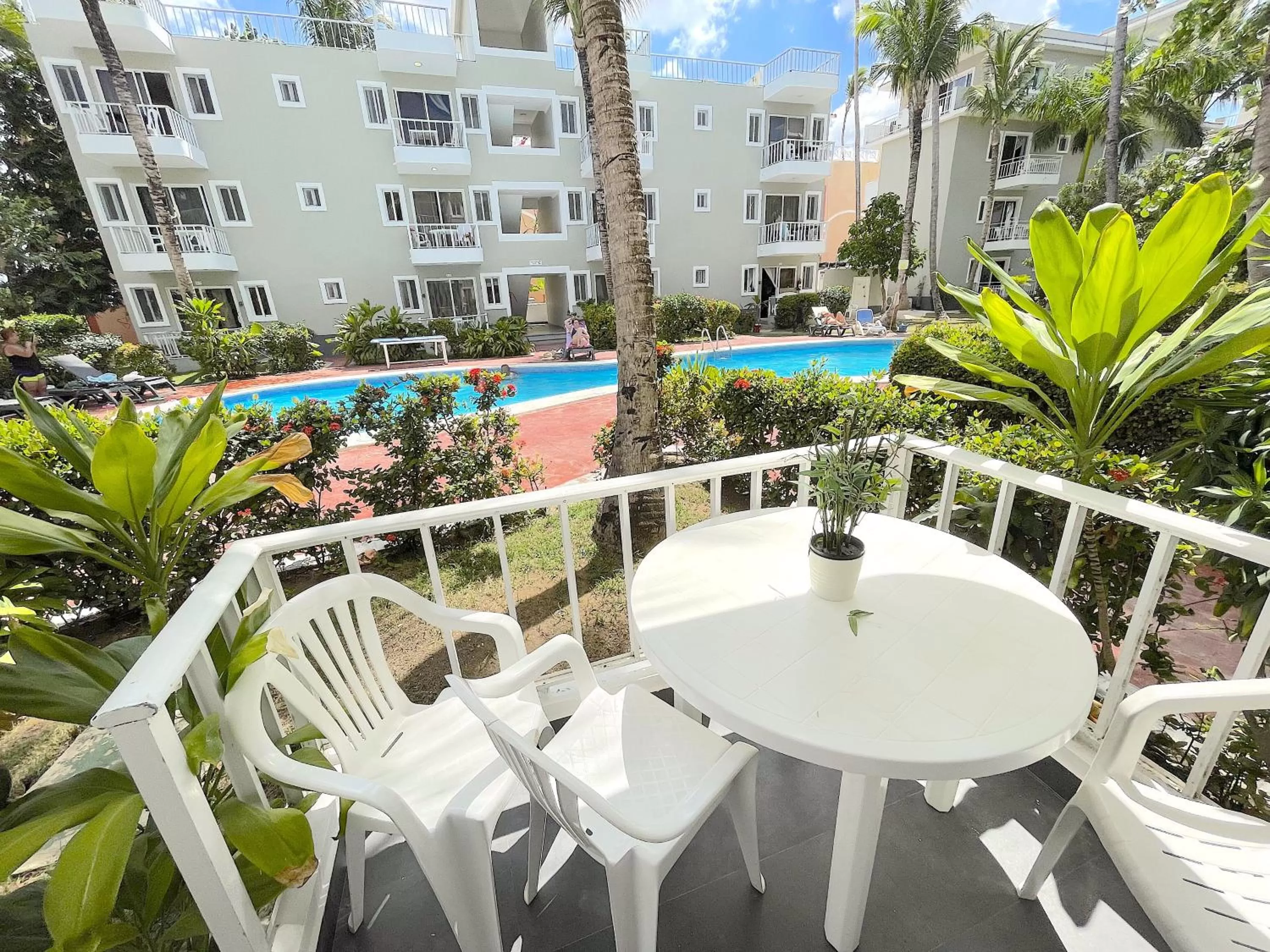 Property building, Pool View in Sol Caribe del MAR BEACH STUDIOS WiFi HOTEL Los Corales Bavaro La Altagracia BEACH CLUB & SPA