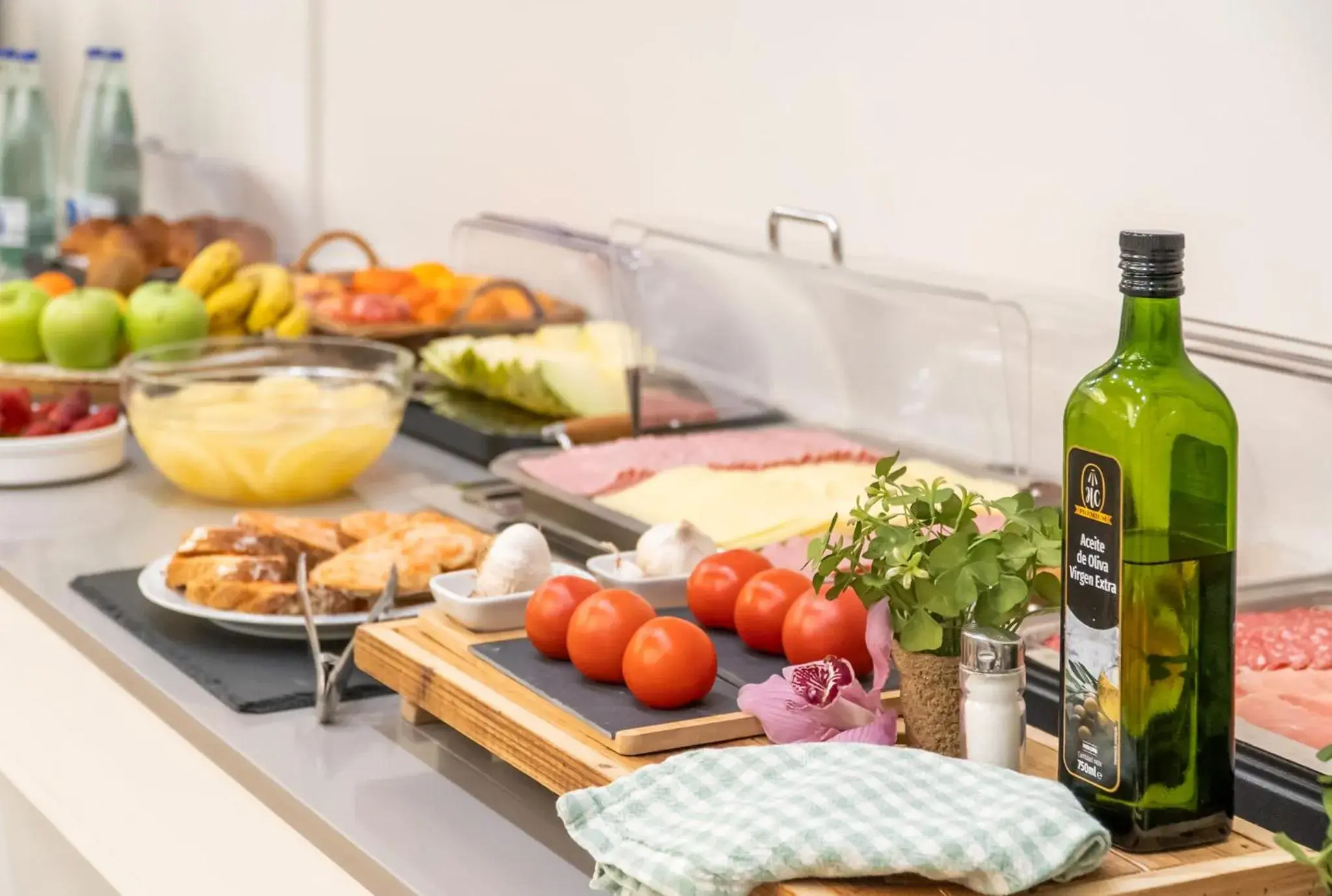 Breakfast in Hotel Glòries Breakfast in Hotel Glòries