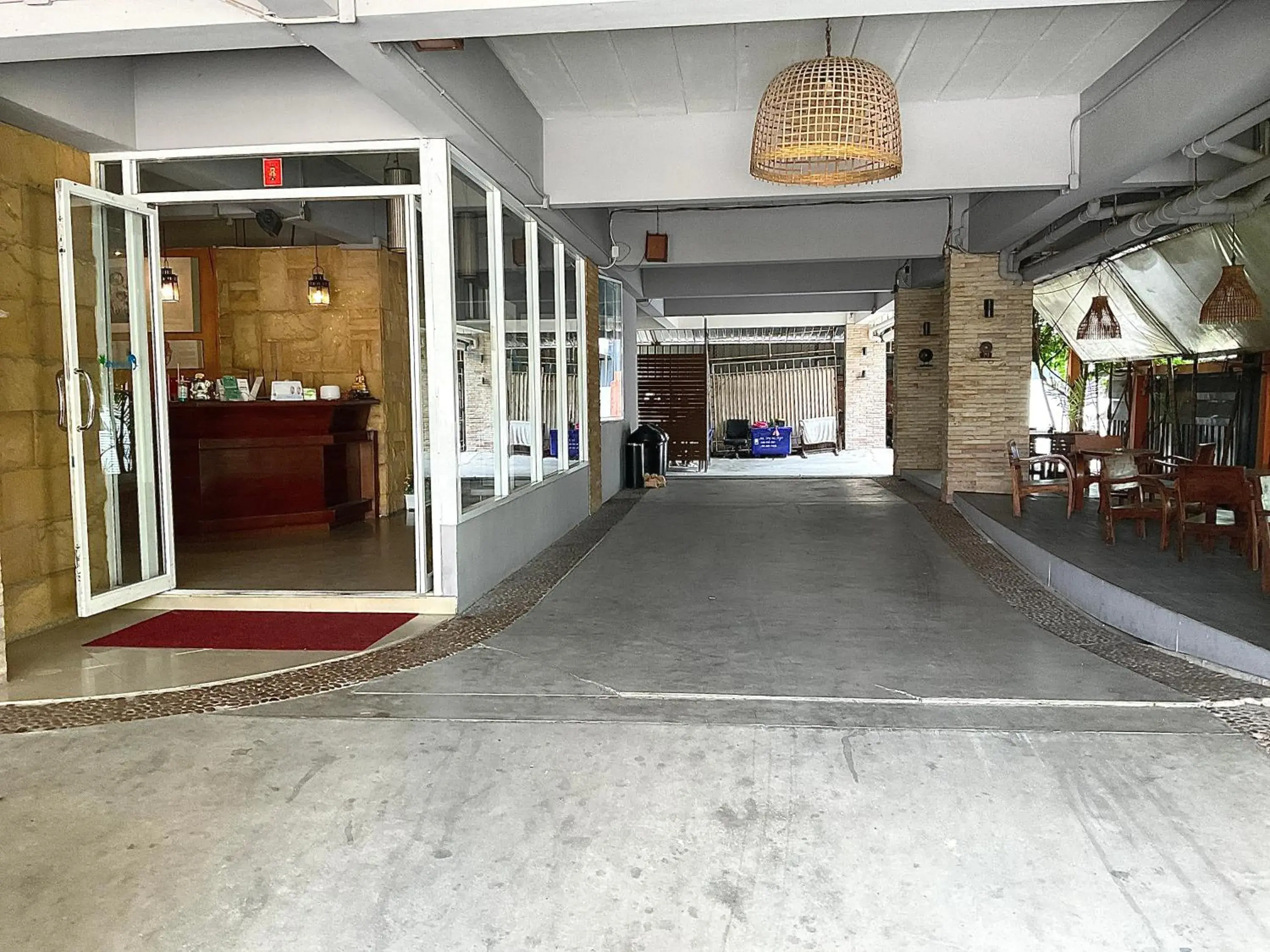 Facade/entrance in Plai And Herbs Suvarnabhumi Airport