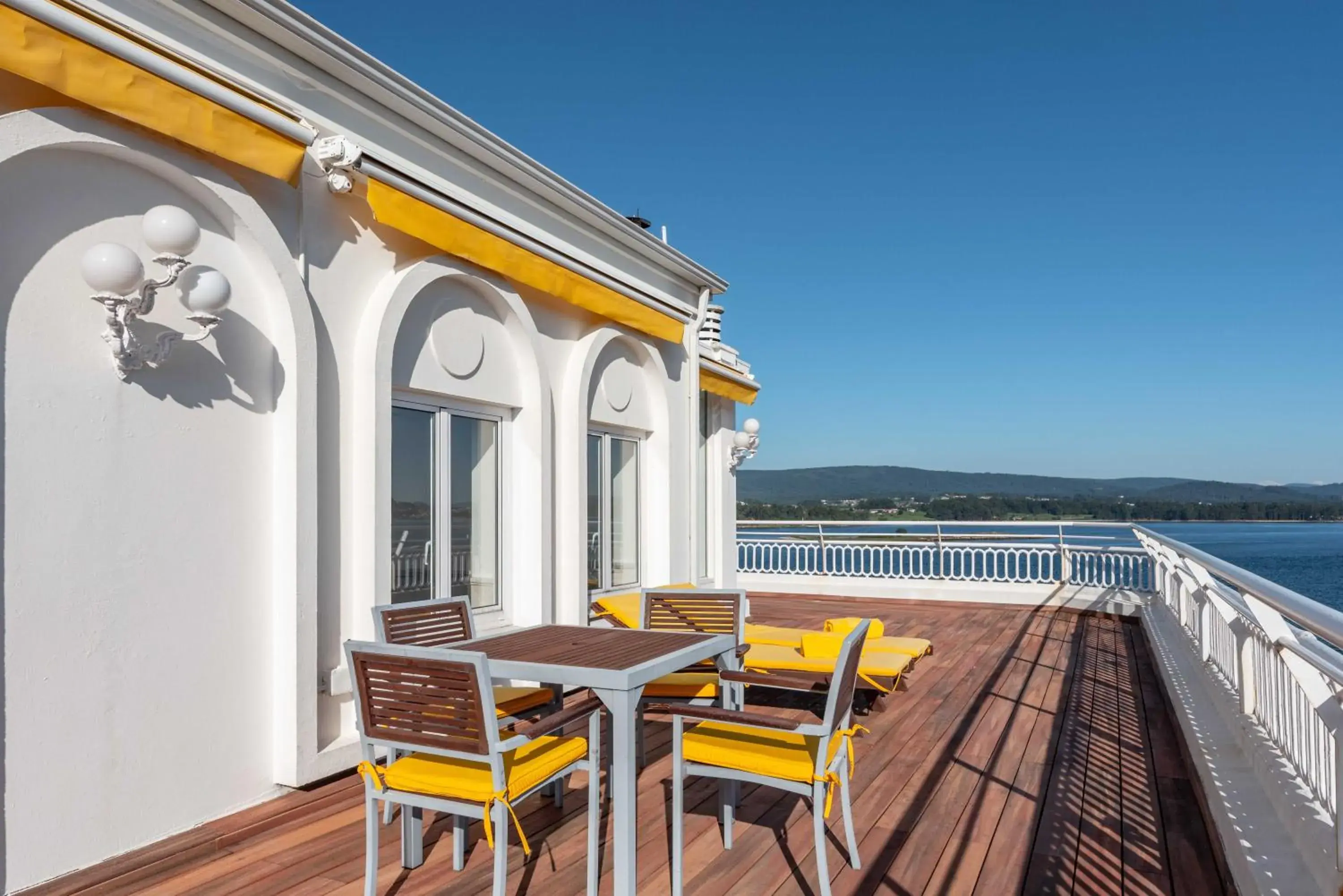 Balcony/Terrace in Eurostars Gran Hotel La Toja