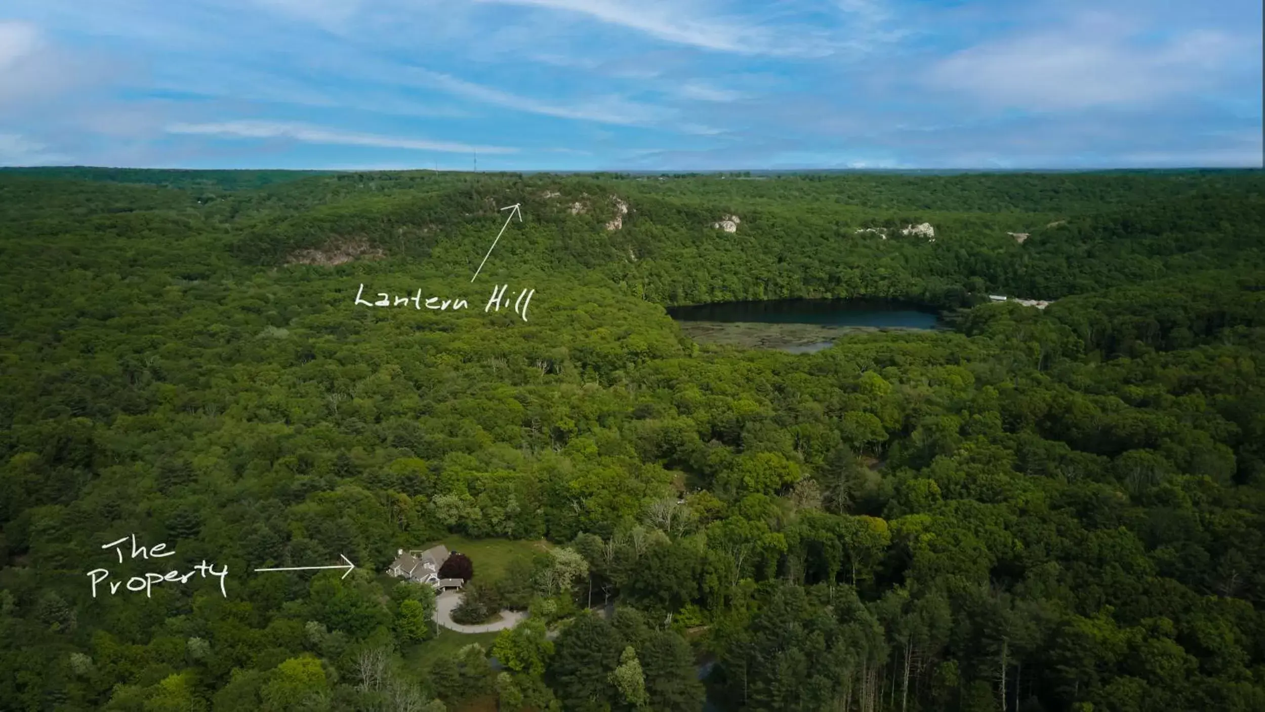 Nearby landmark, Bird's-eye View in Abbey's Lantern Hill Inn