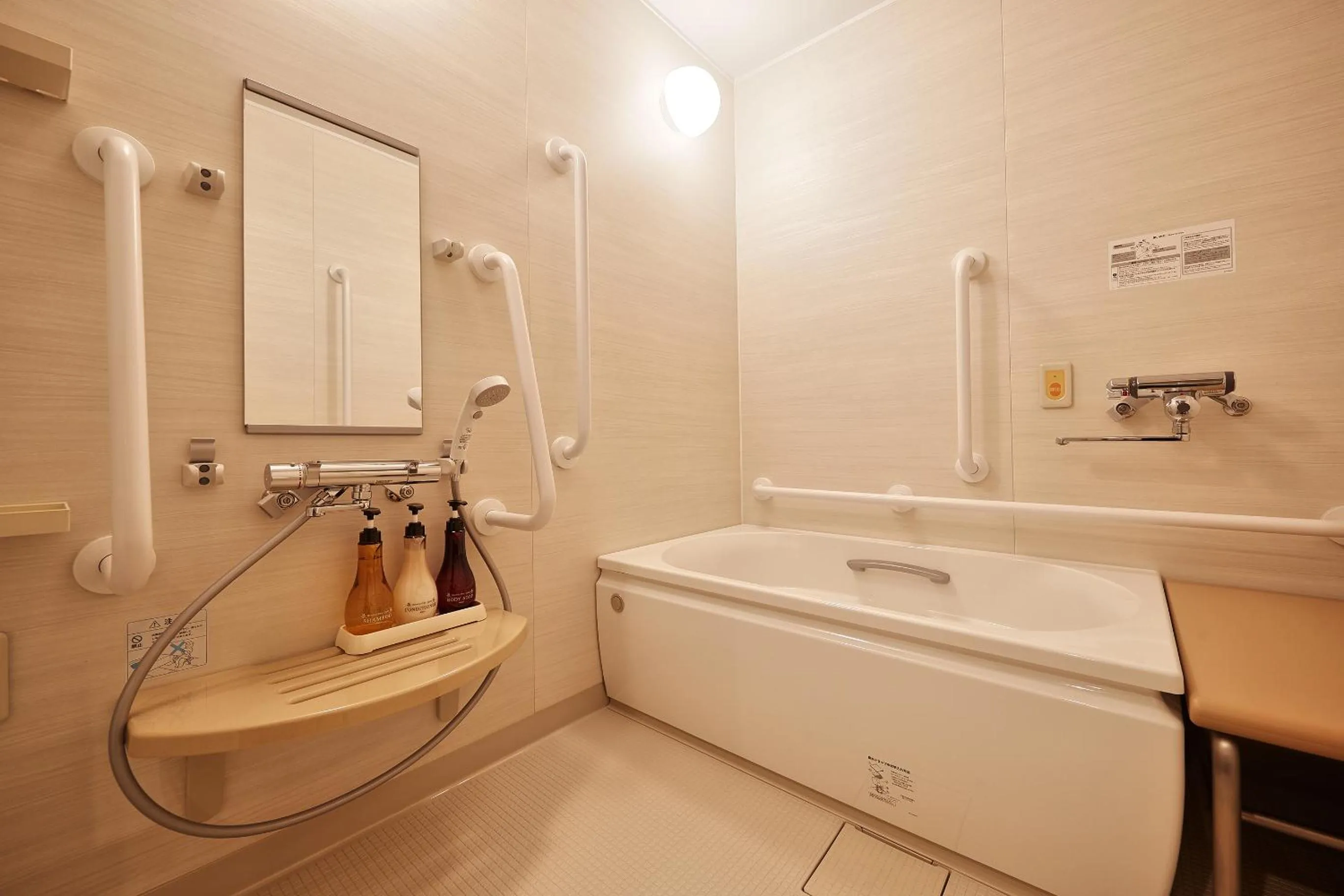 Bathroom in Y's Inn Naha Oroku Ekimae