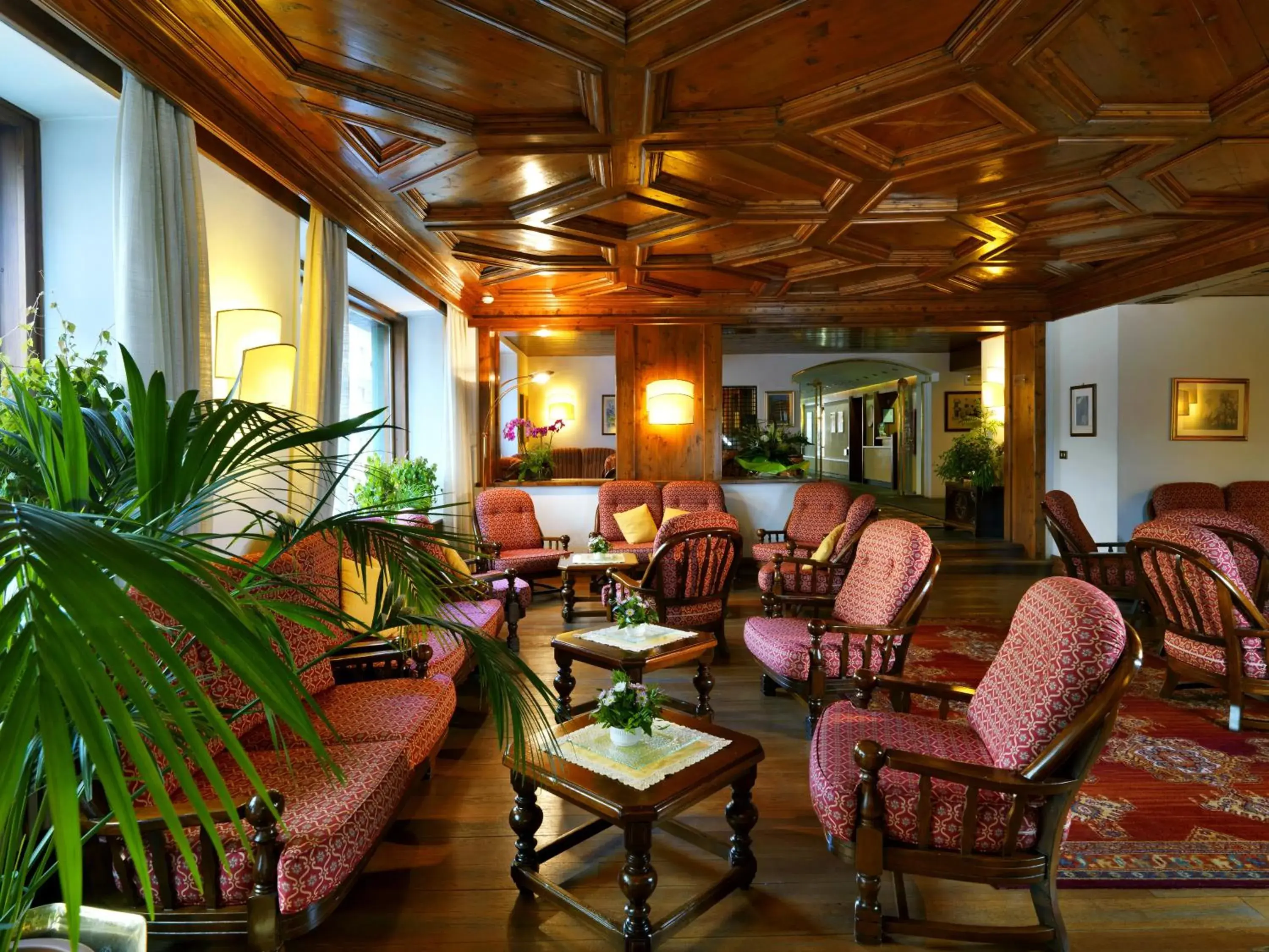 Communal lounge/ TV room in Hotel De La Poste