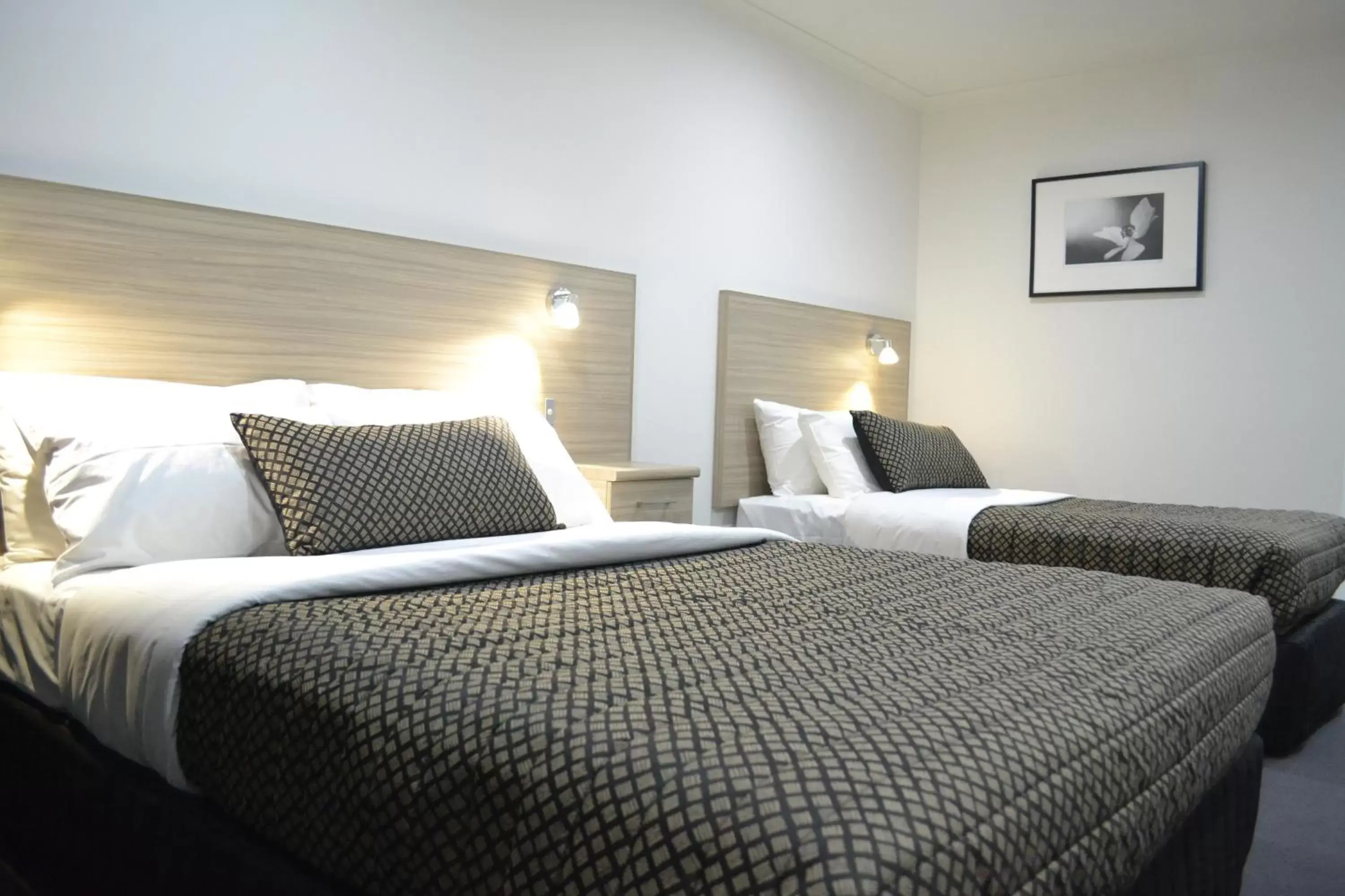 Bedroom, Bed in Hamilton Lonsdale Motel