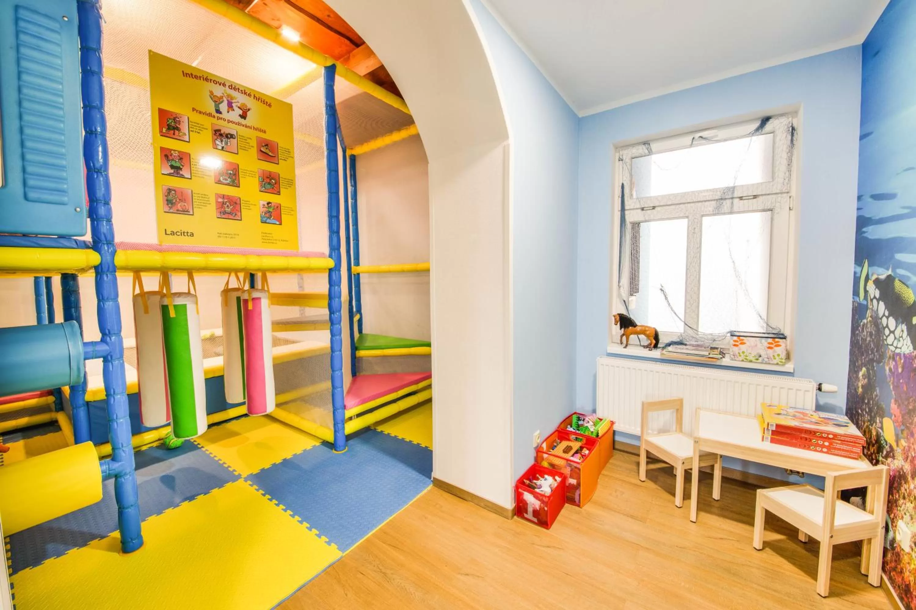 Kids's club in La Port