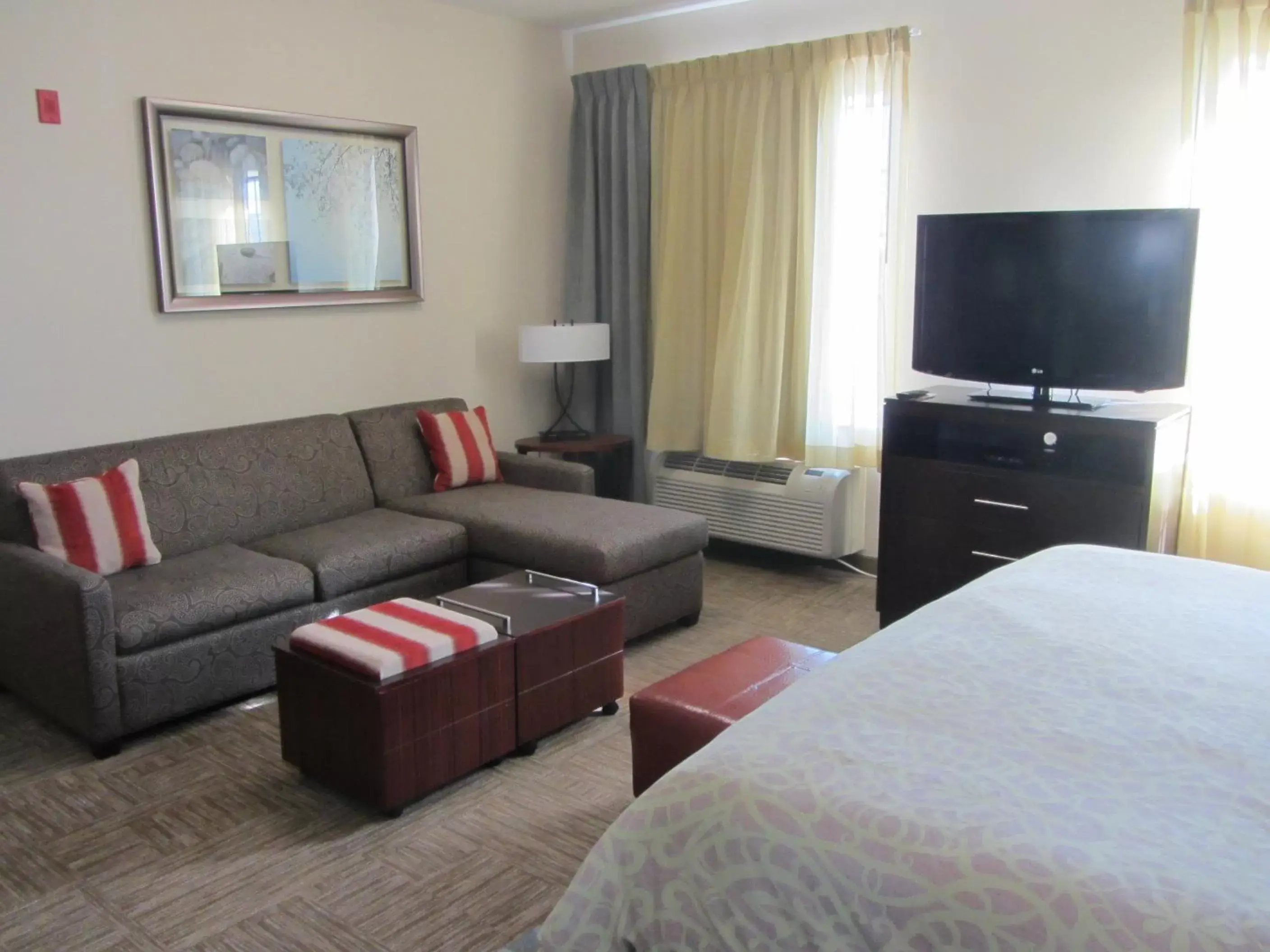 Day, TV/Entertainment Center in Staybridge Suites Amarillo Western Crossing, an IHG Hotel