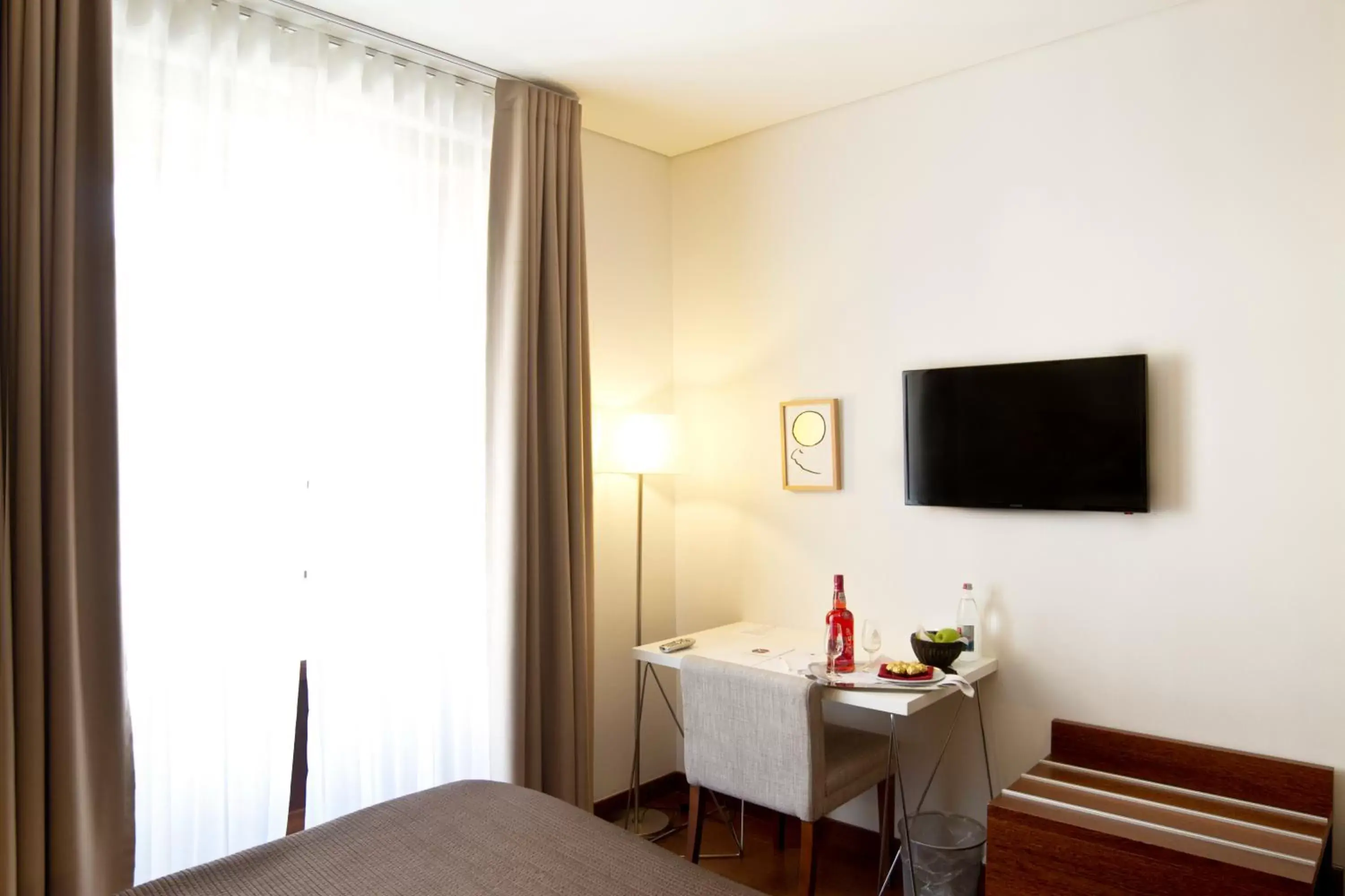 Bedroom, Bed in Oca Ribeira do Porto Hotel Bedroom, Bed in Oca Ribeira do Porto Hotel