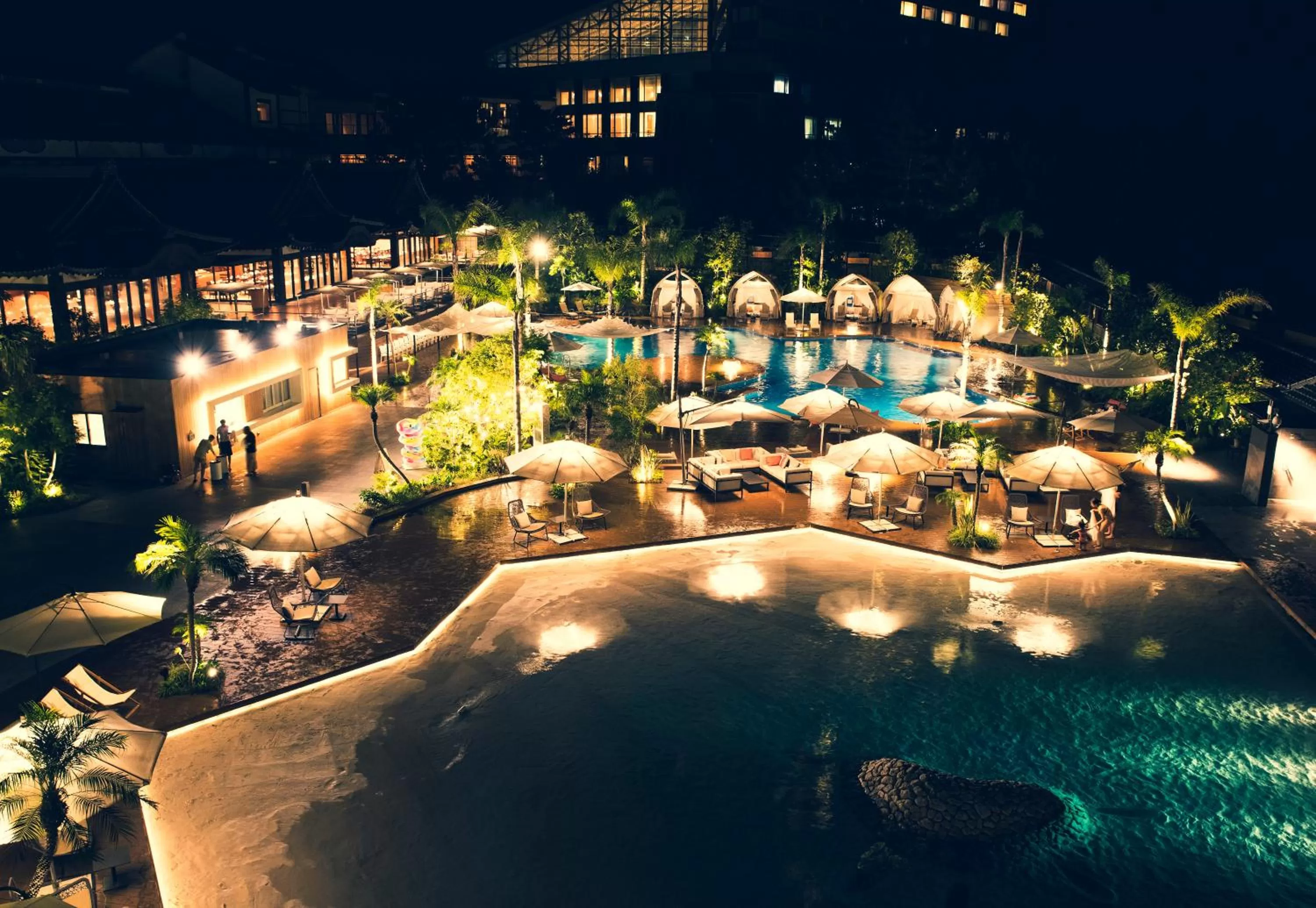 On site in Phoenix Seagaia Ocean Tower