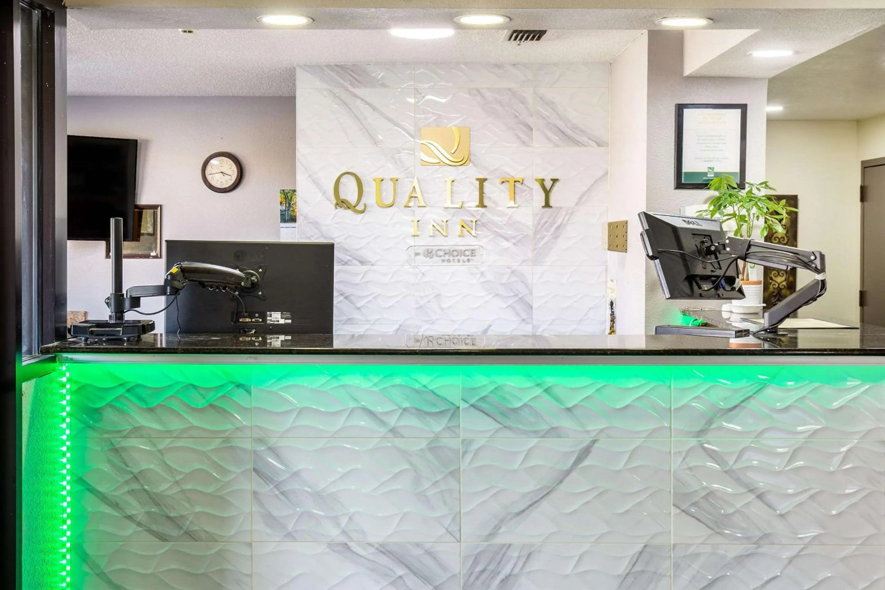 Lobby or reception in Quality Inn Mobile West Tillmans Corner