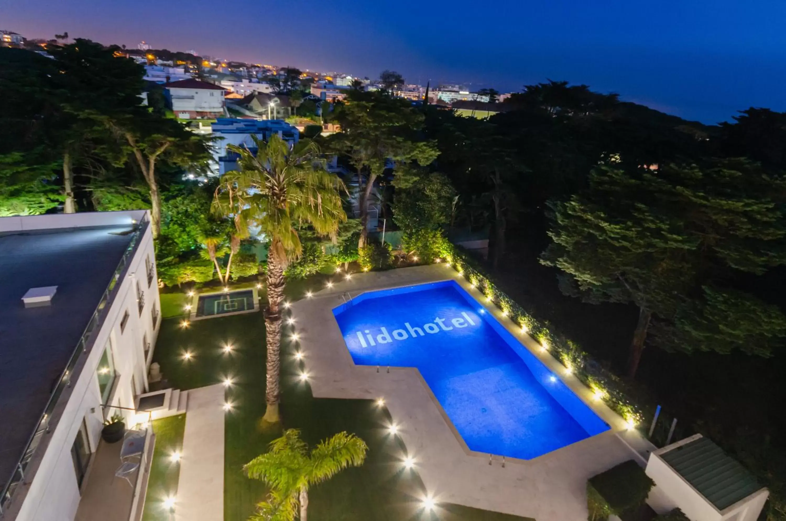 Pool View in Hotel Lido