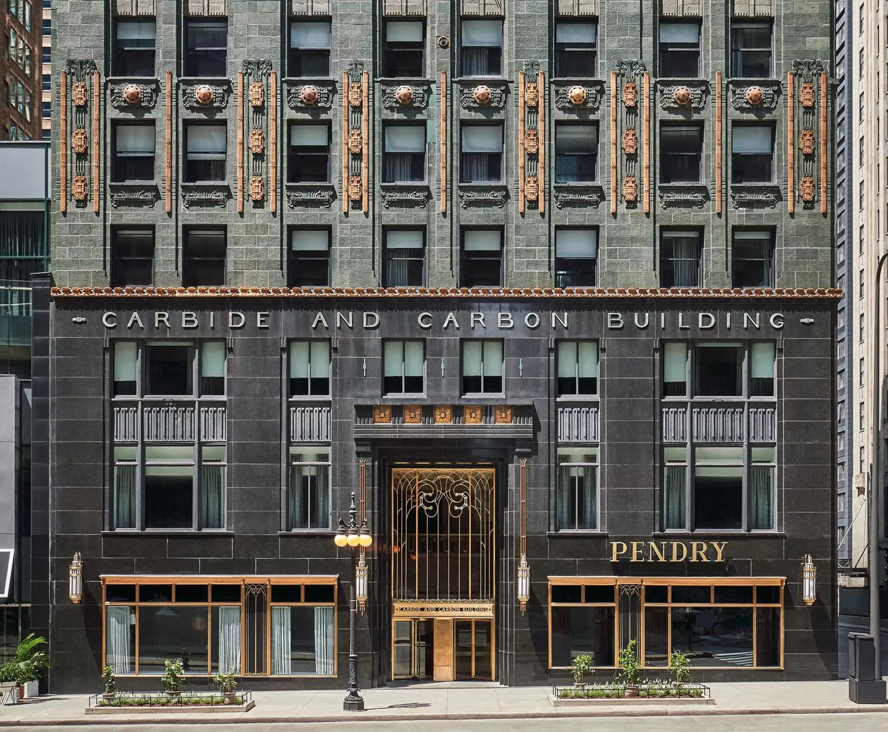 Facade/entrance in Pendry Chicago