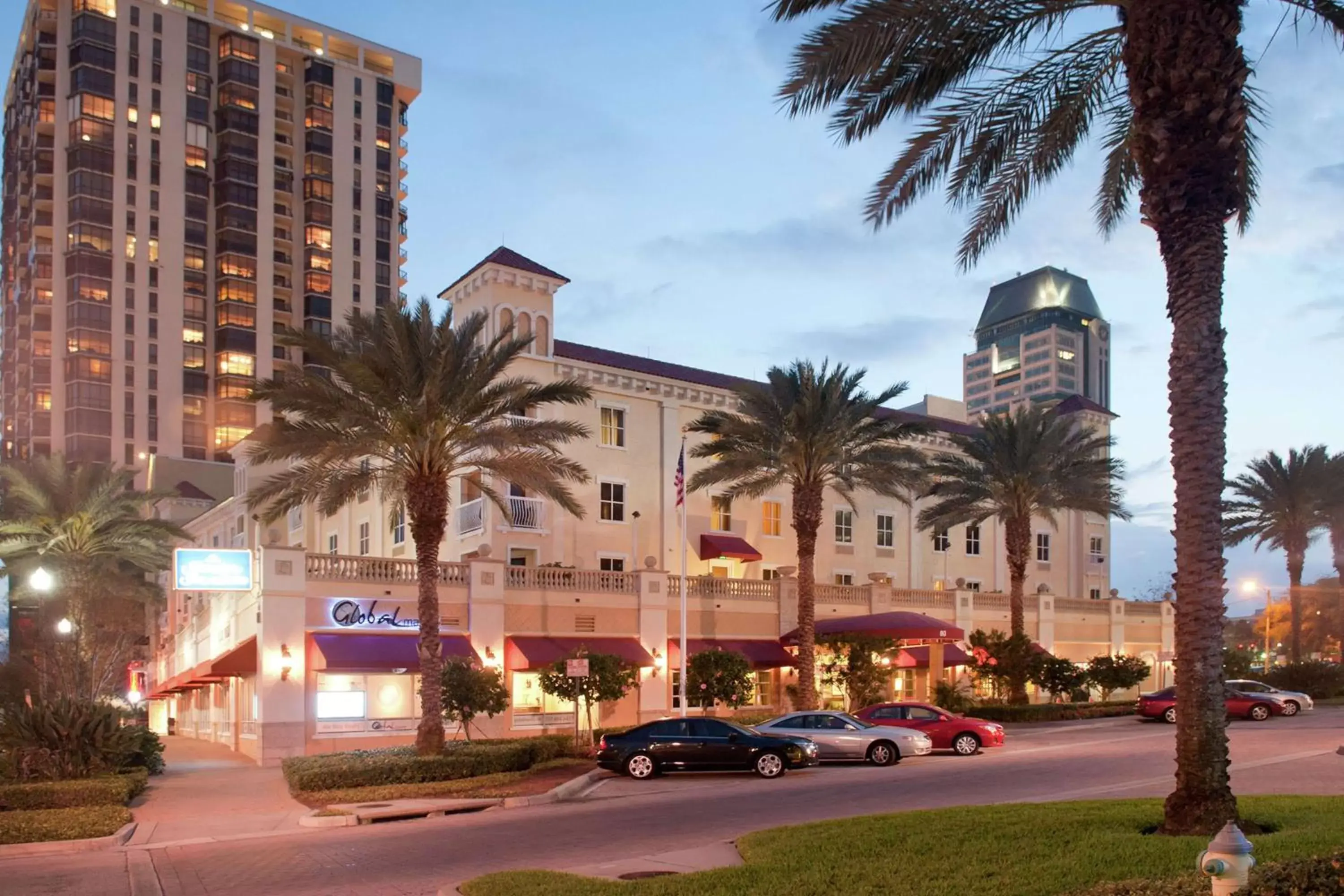 Property Building in Hampton Inn & Suites St. Petersburg/Downtown