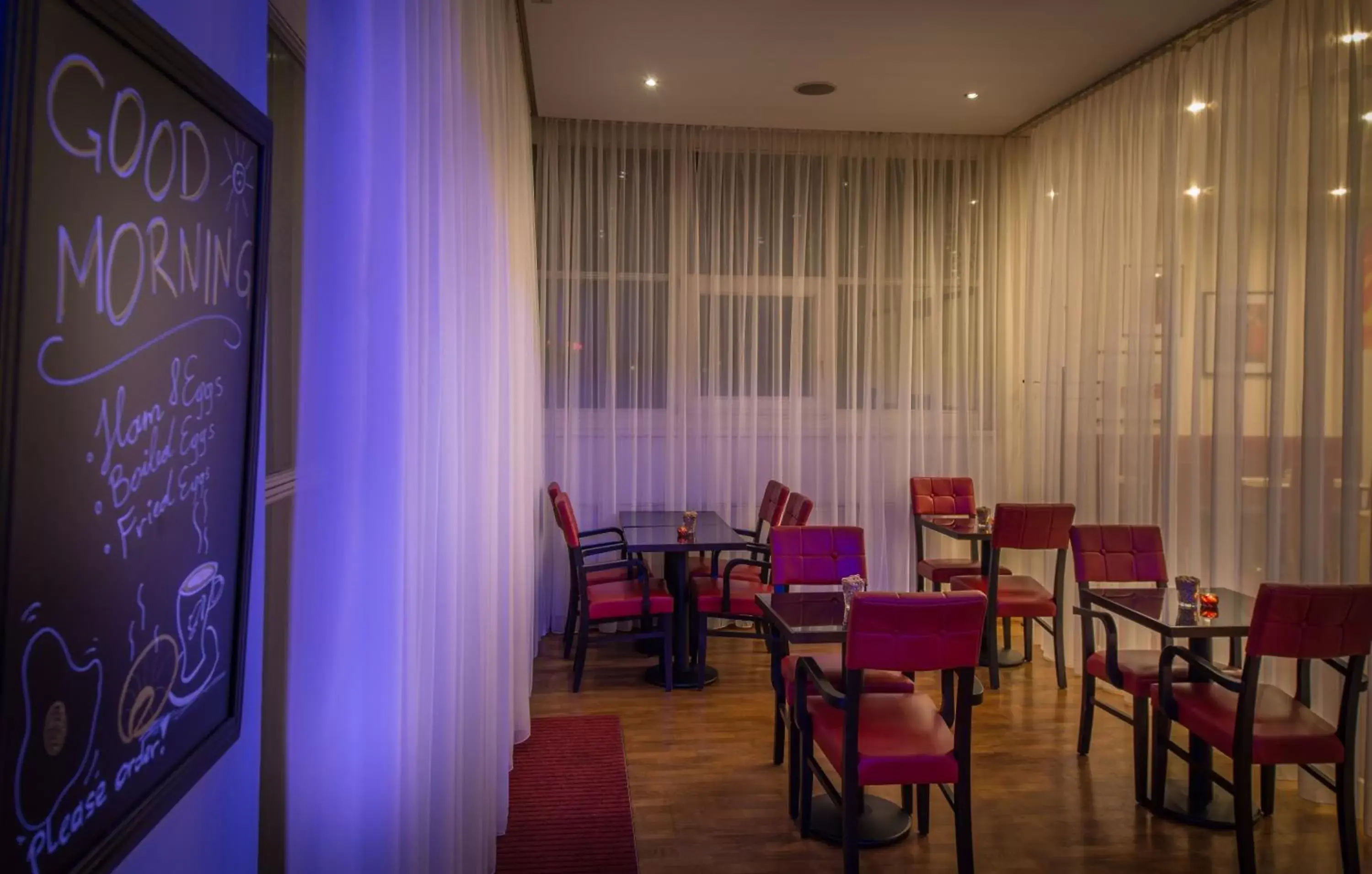Lounge or bar, Restaurant/Places to Eat in Hotel Boltzmann