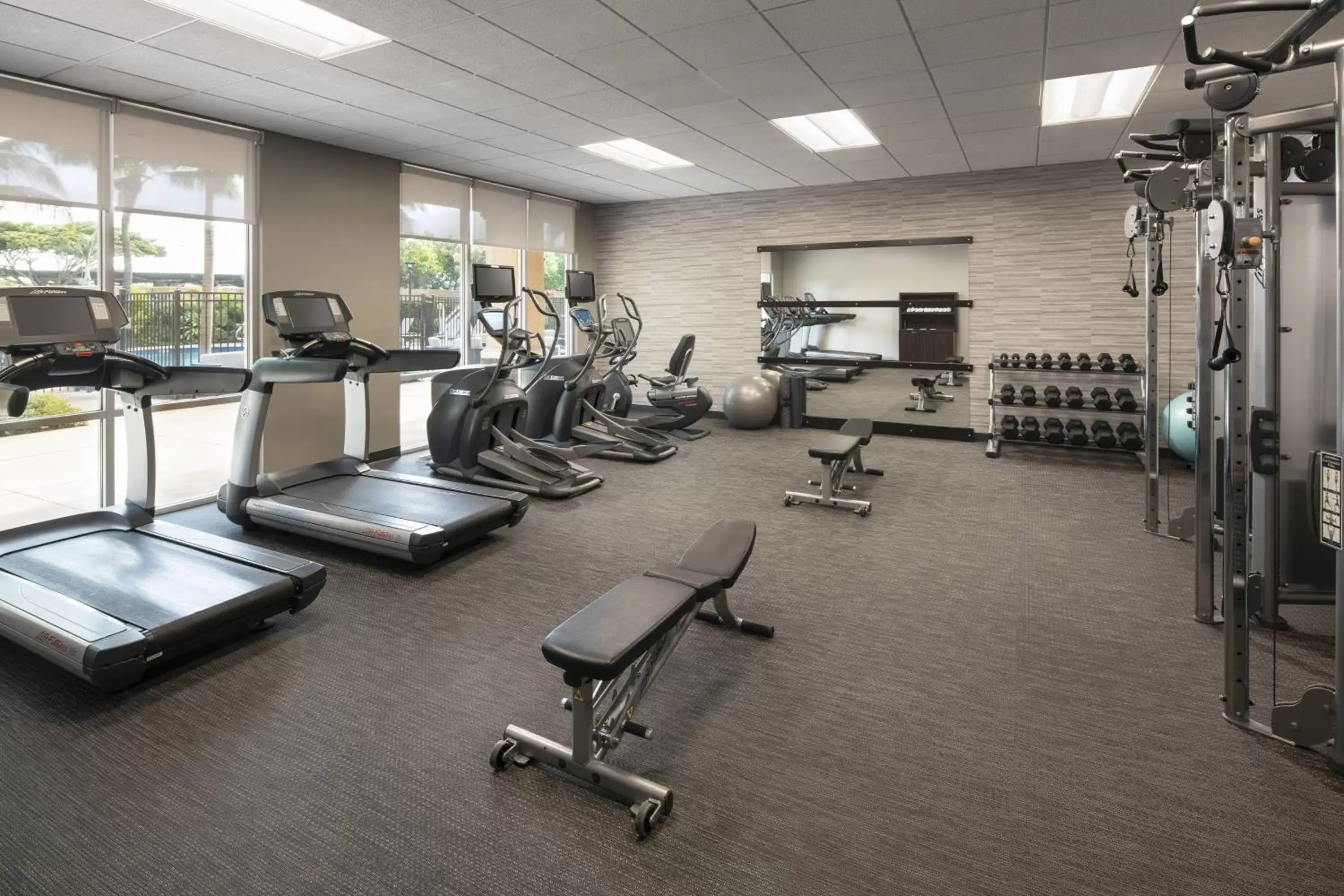 Fitness centre/facilities, Fitness Center/Facilities in Courtyard by Marriott Maui Kahului Airport