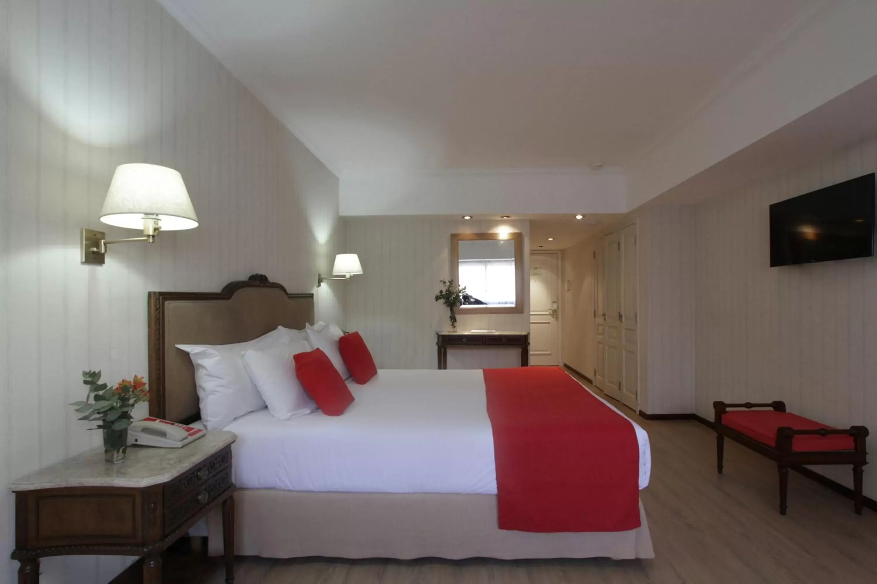 Photo of the whole room, Bed in Ramada by Wyndham Buenos Aires Centro