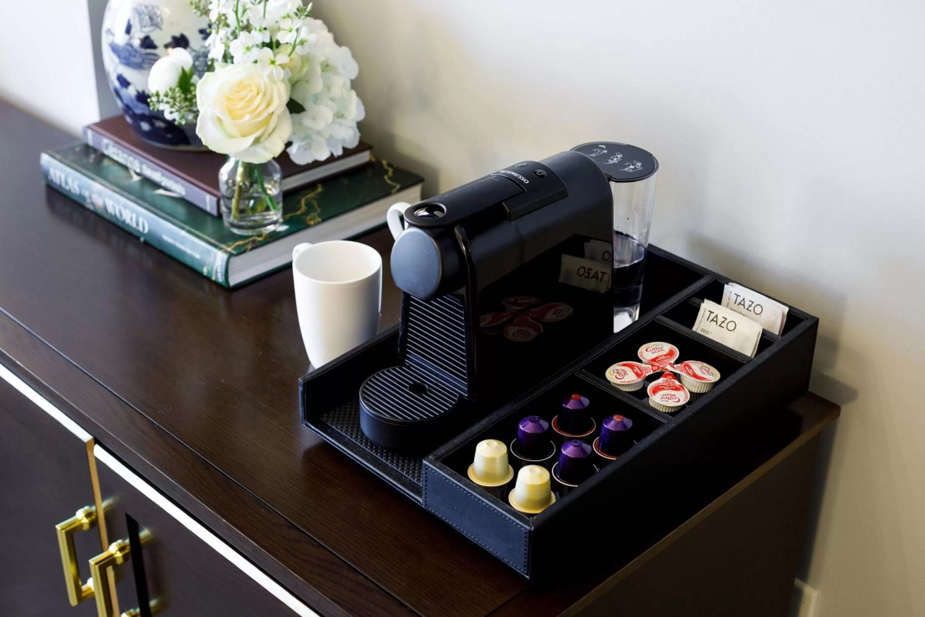 Photo of the whole room in Hotel Carmichael, Autograph Collection