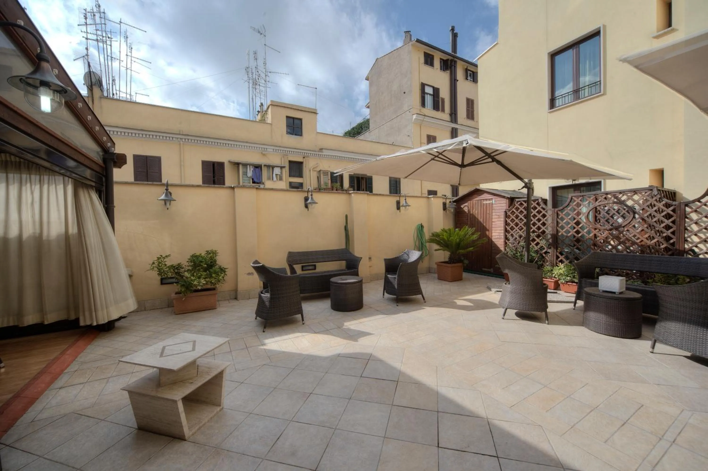 Solarium in Hotel Galileo