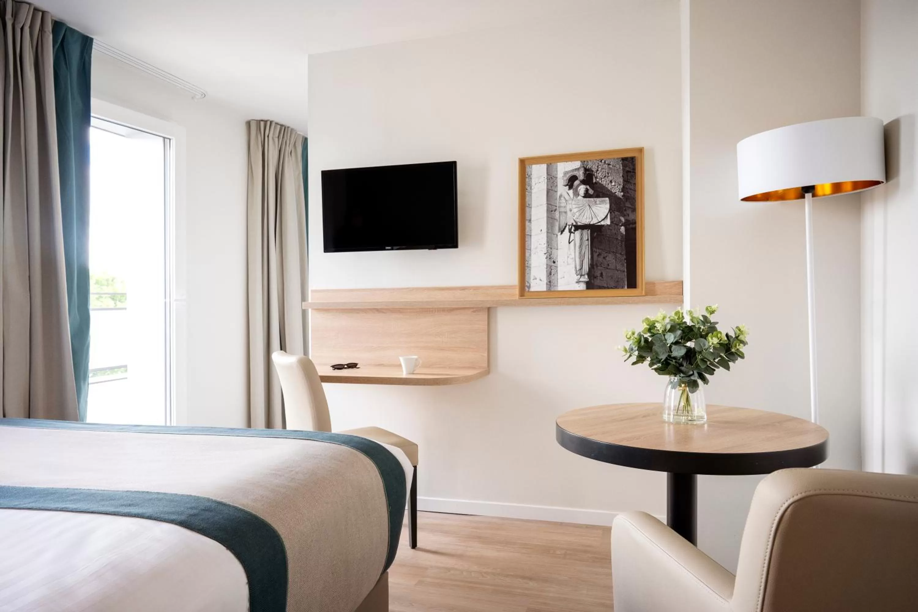 TV and multimedia, Bed in Residhome Chartres