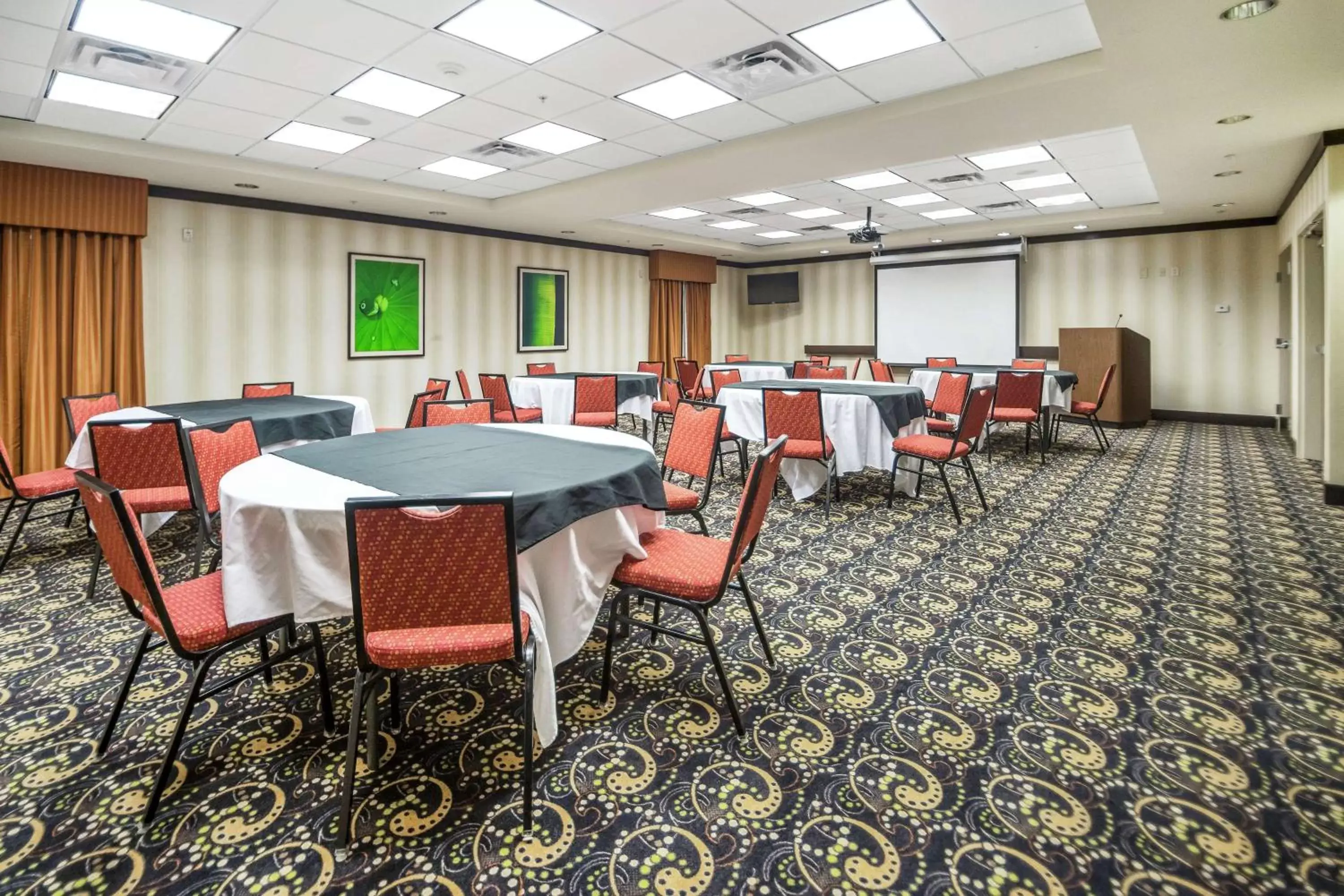 Meeting/conference room in Hampton Inn and Suites Tulsa/Catoosa