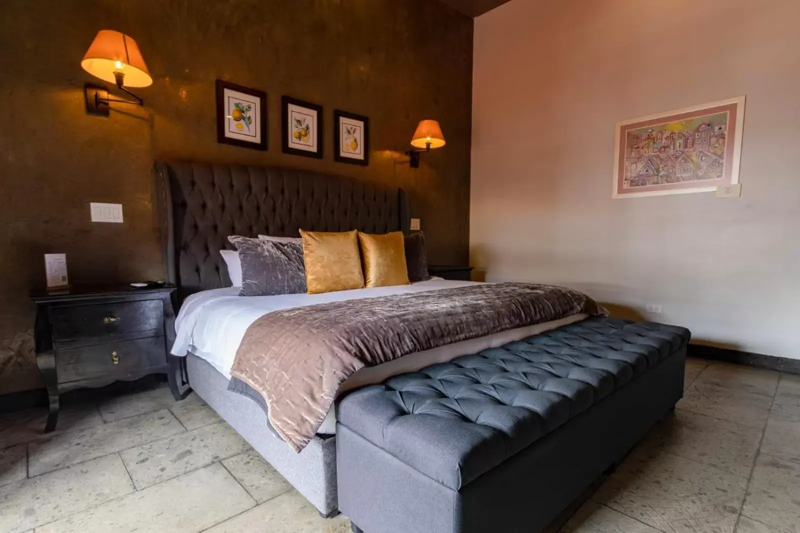 Bed in Luxury Boutique Hotel Villa Limon