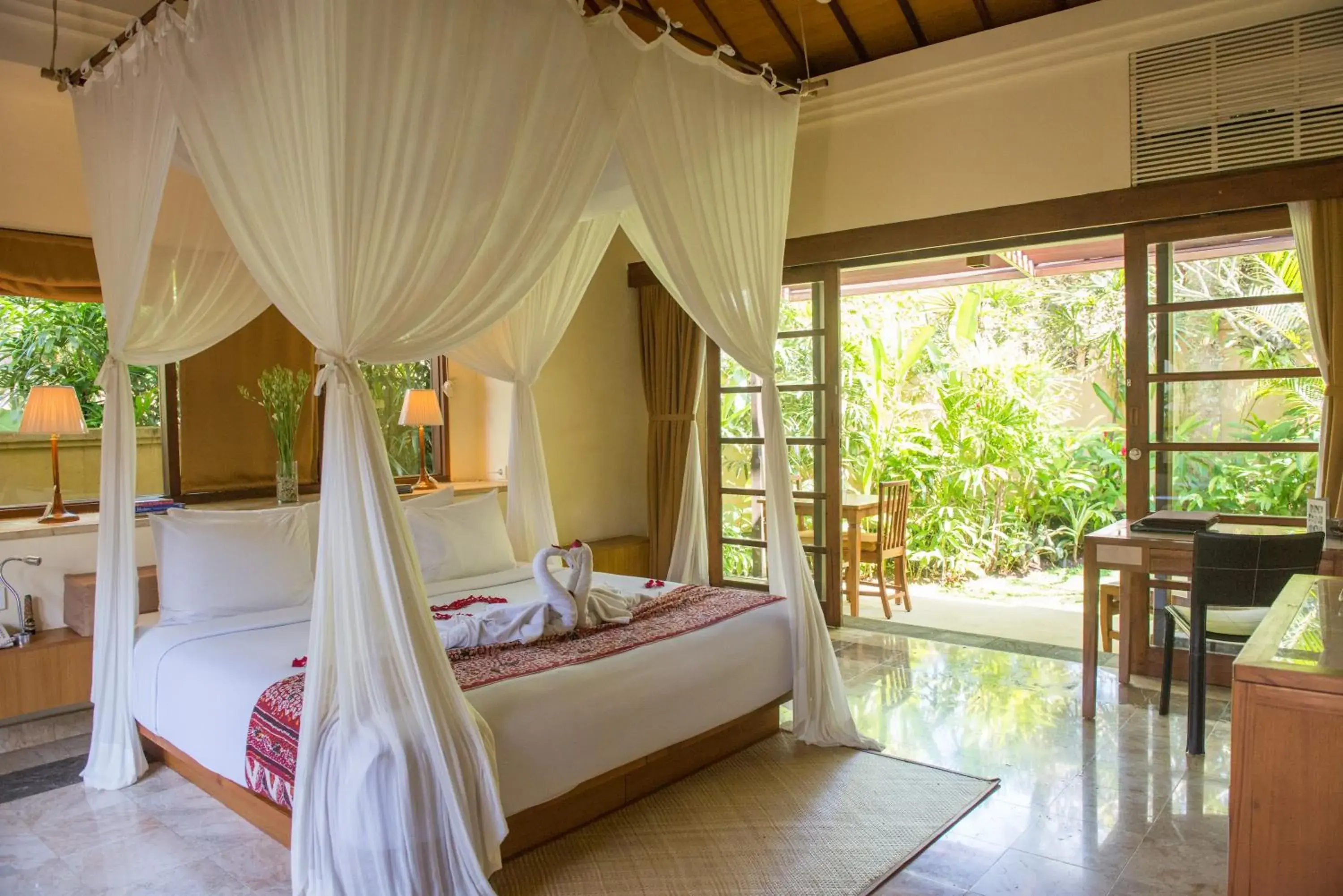 View (from property/room), Bed in Komaneka at Monkey Forest Ubud