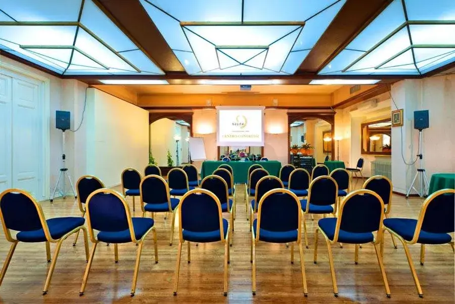 Meeting/conference room in Grand Hotel Regina Salsomaggiore