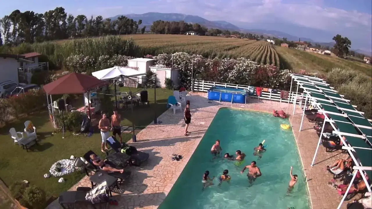 Pool View in Oasi di Francesca B&B