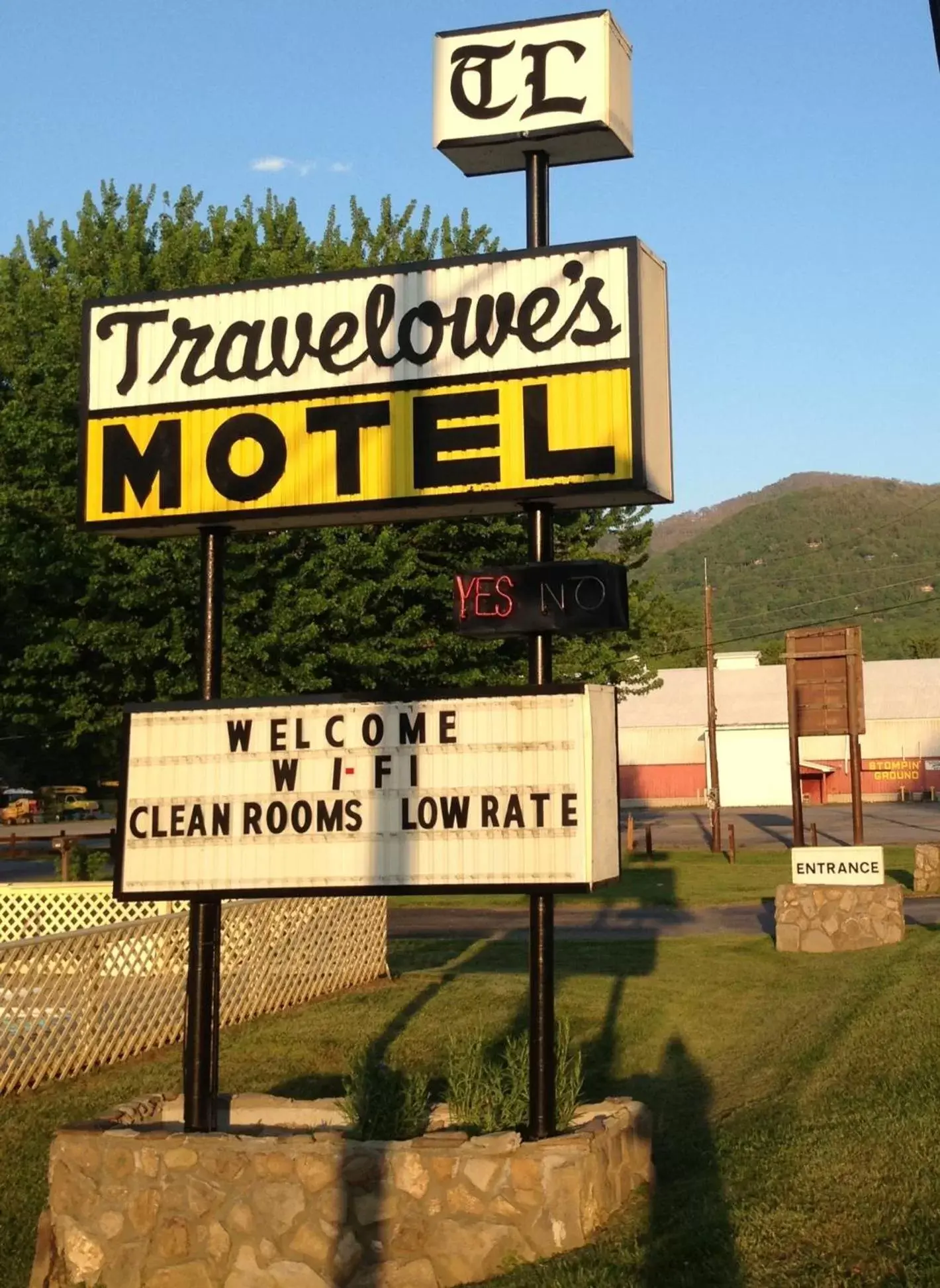 Facade/entrance in Travelowes Motel - Maggie Valley