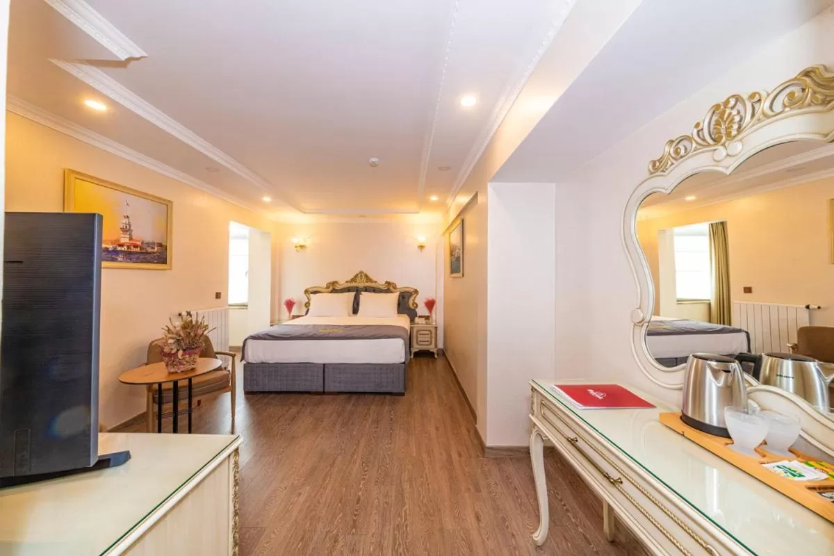 Photo of the whole room, Bed in Almadina Hotel Istanbul