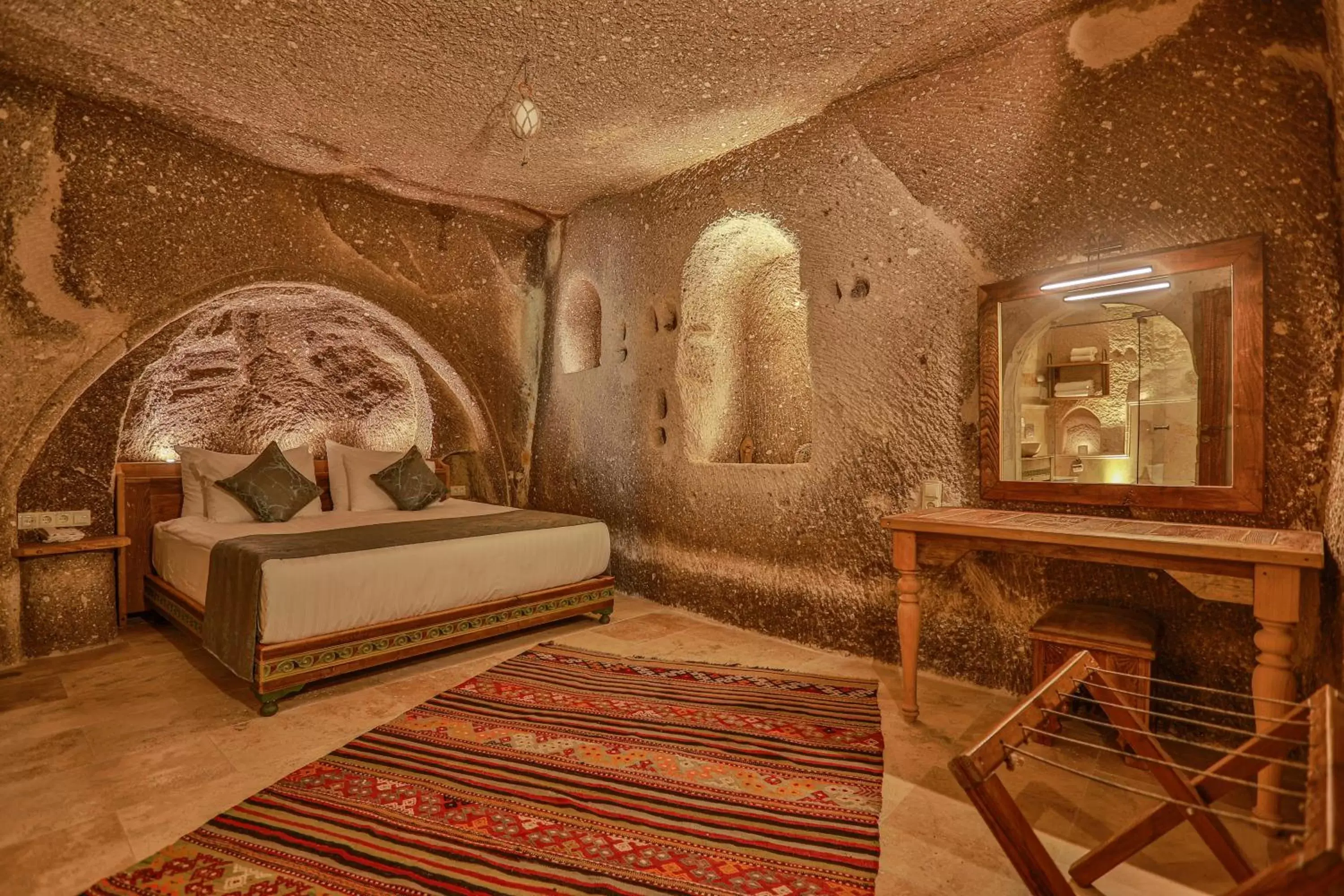 Family Room with Private Bathroom in Şah Saray Cave Suites Halal Hotel Family Room with Private Bathroom in Şah Saray Cave Suites Halal Hotel