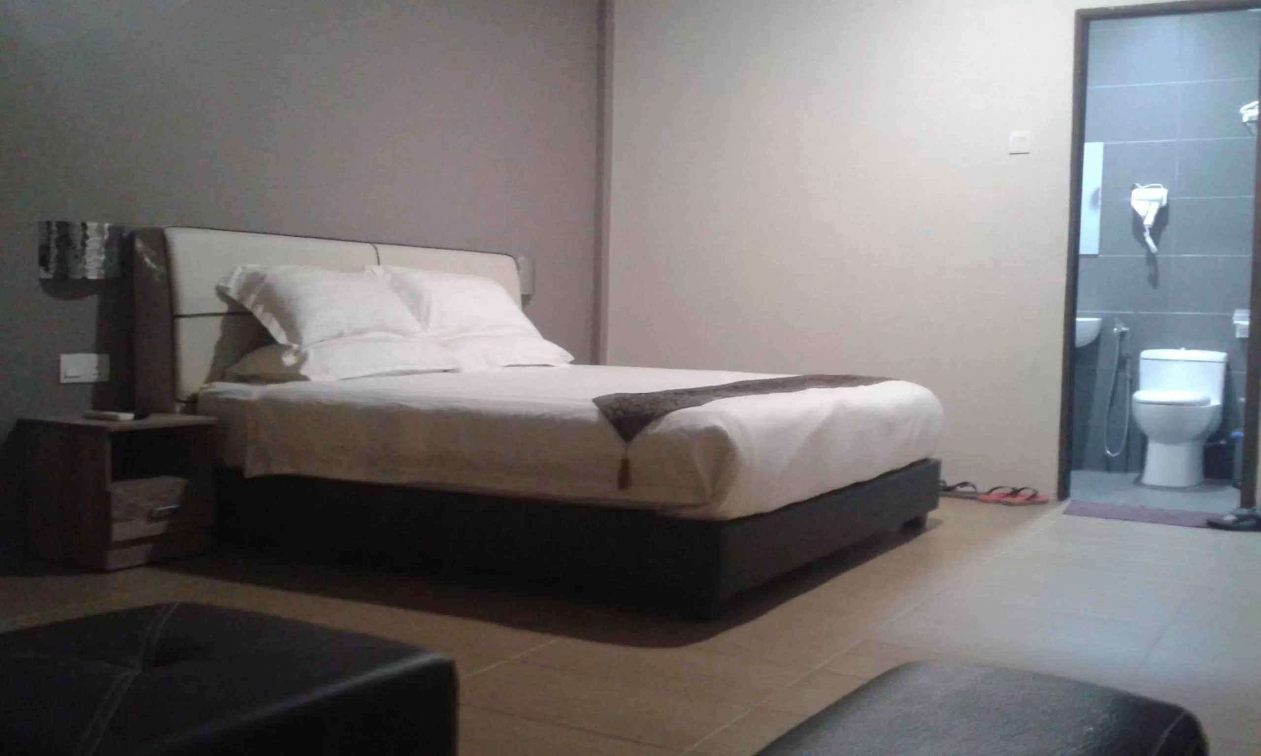 Bedroom, Bed in Welcome Inn GM