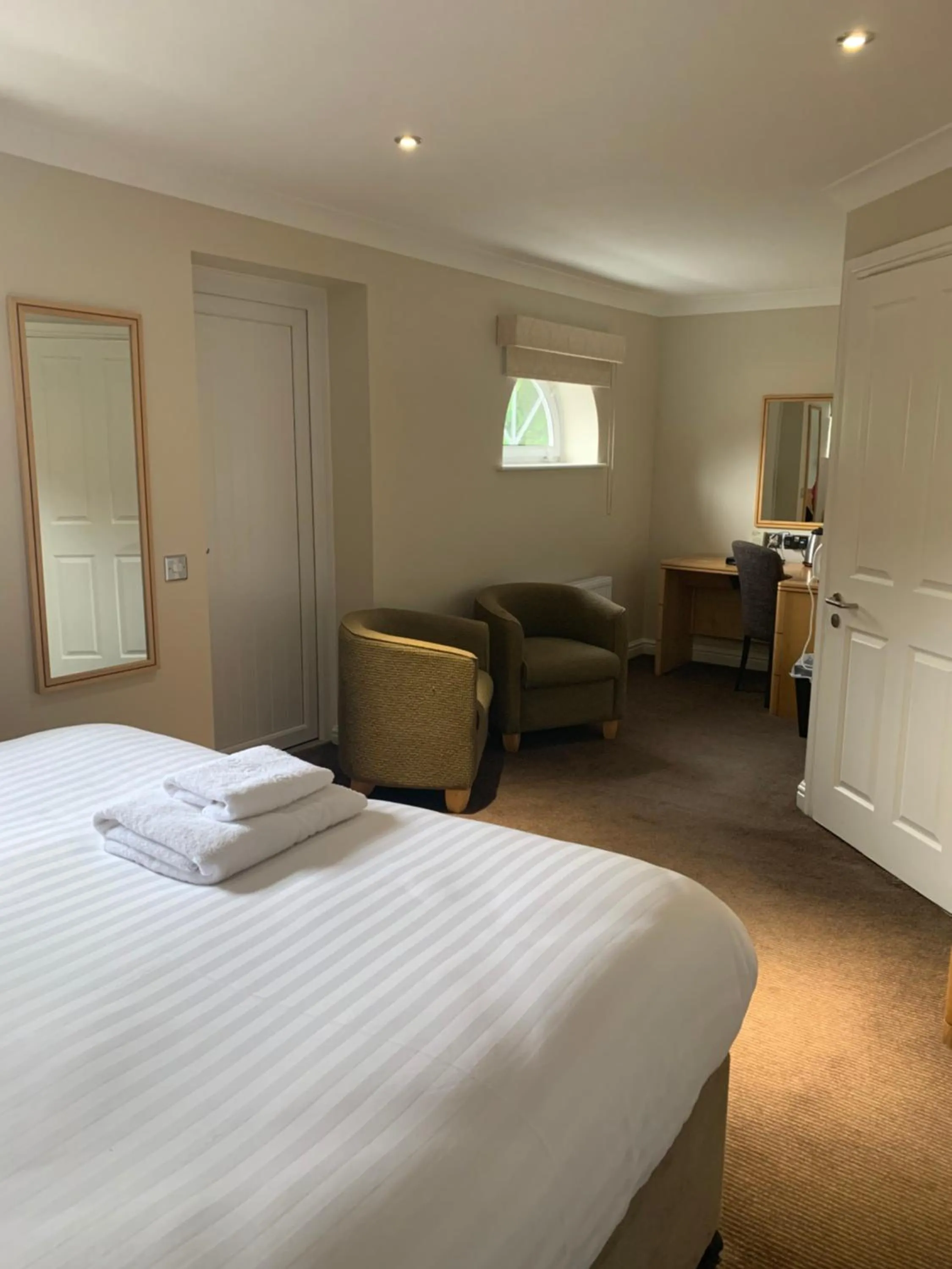 Facility for disabled guests, Bed in Highfield Park