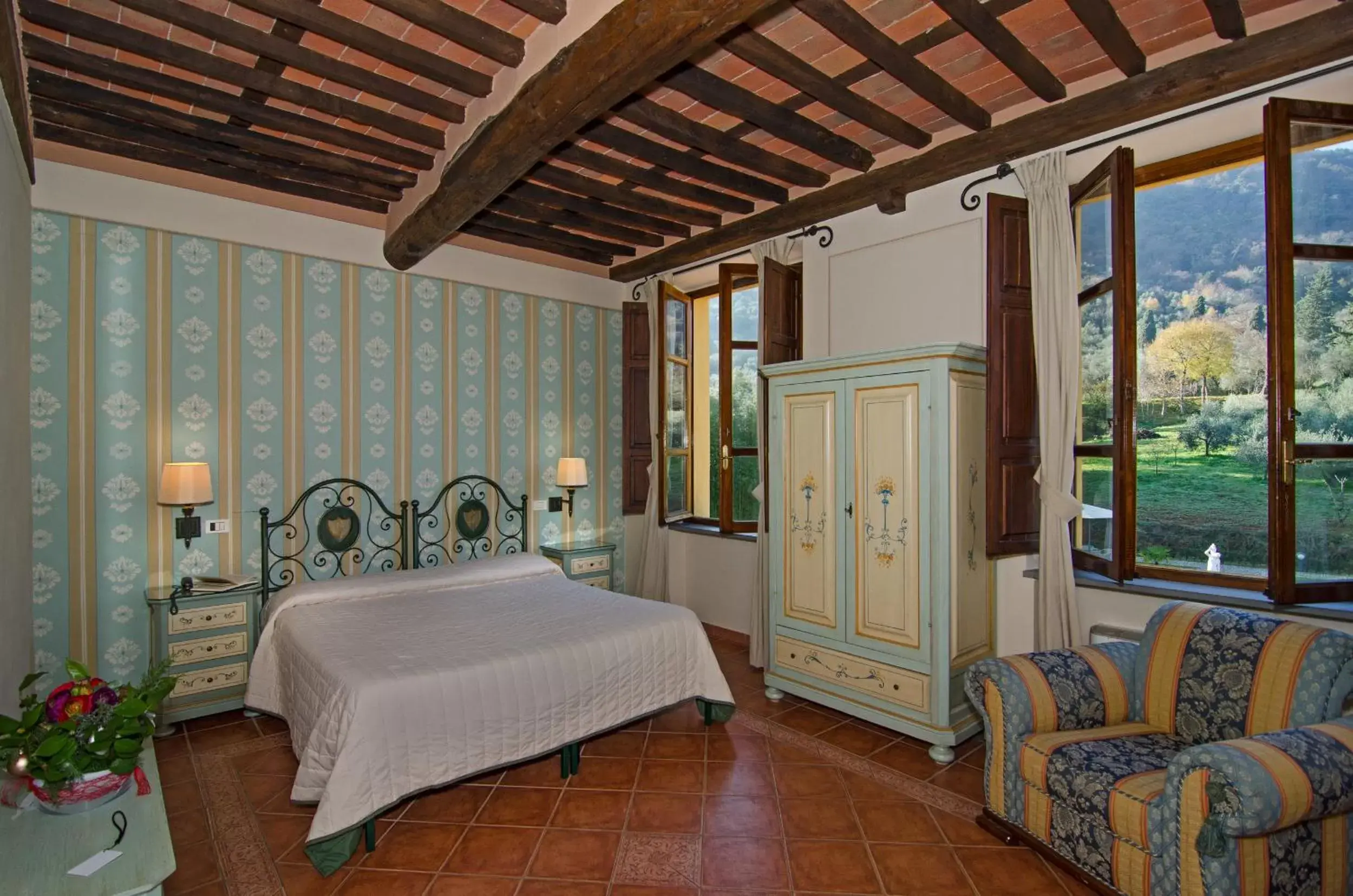 Bedroom in Hotel Villa Cheli