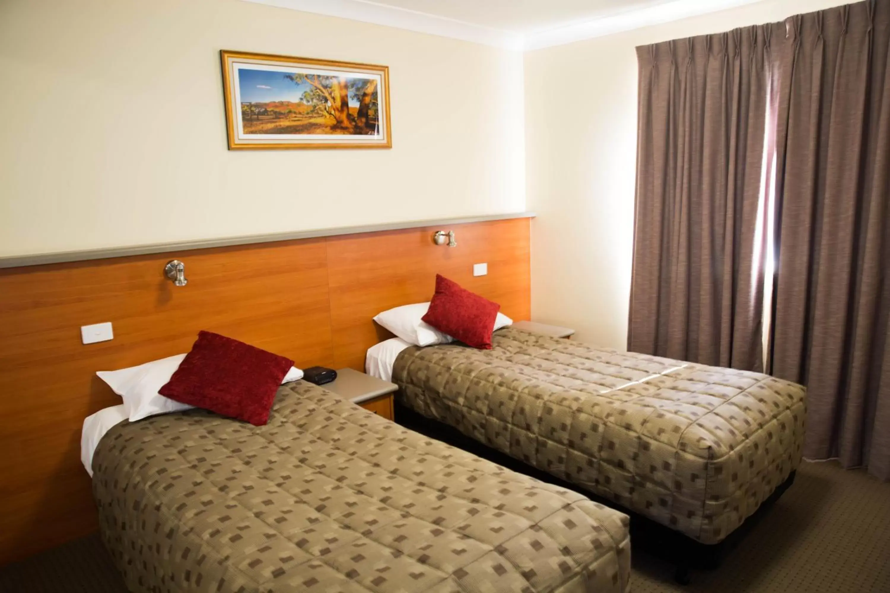 Bedroom, Room Photo in Scone Motor Inn & Apartments