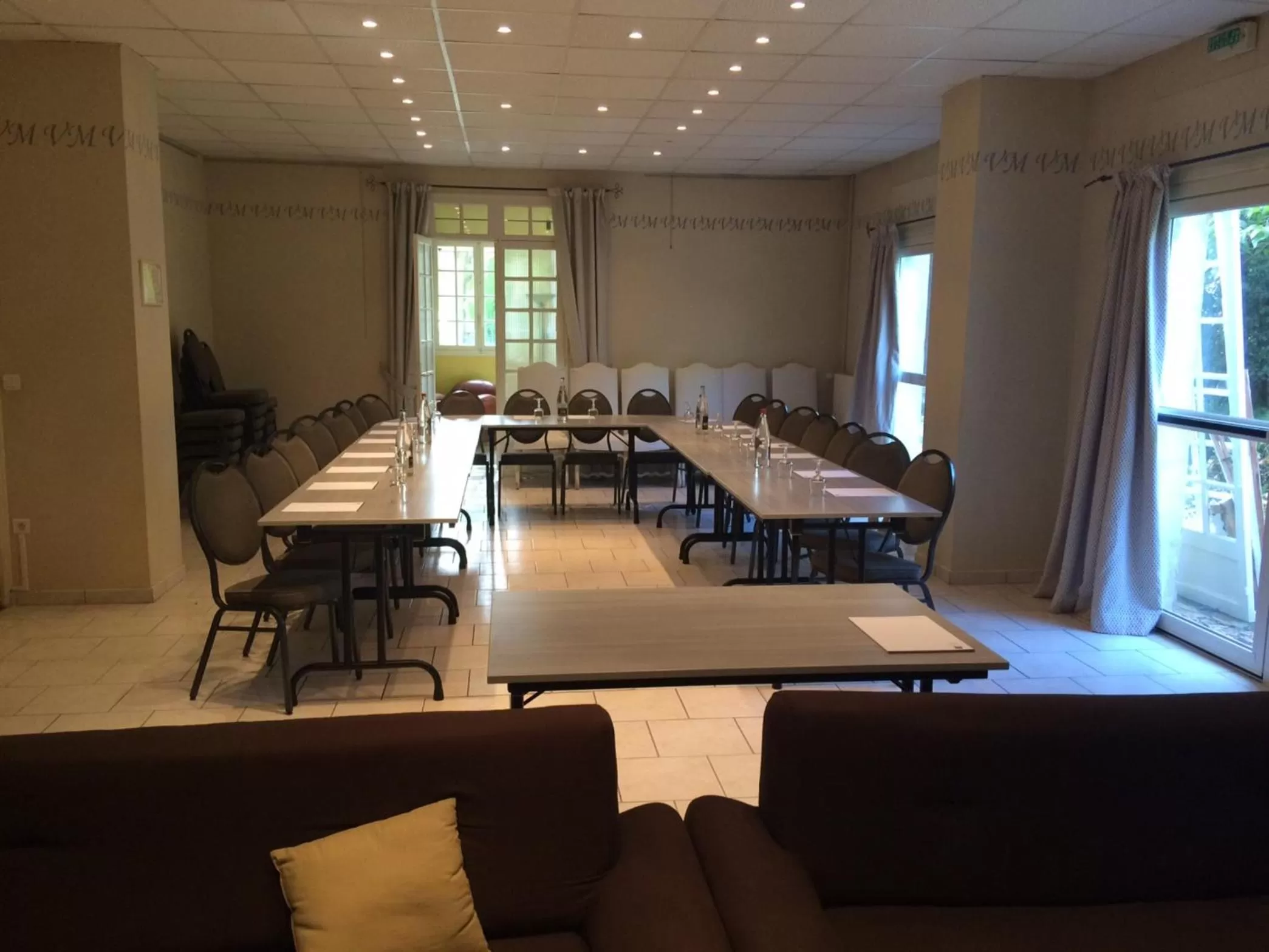 Meeting/conference room in Best Western Le Val Majour