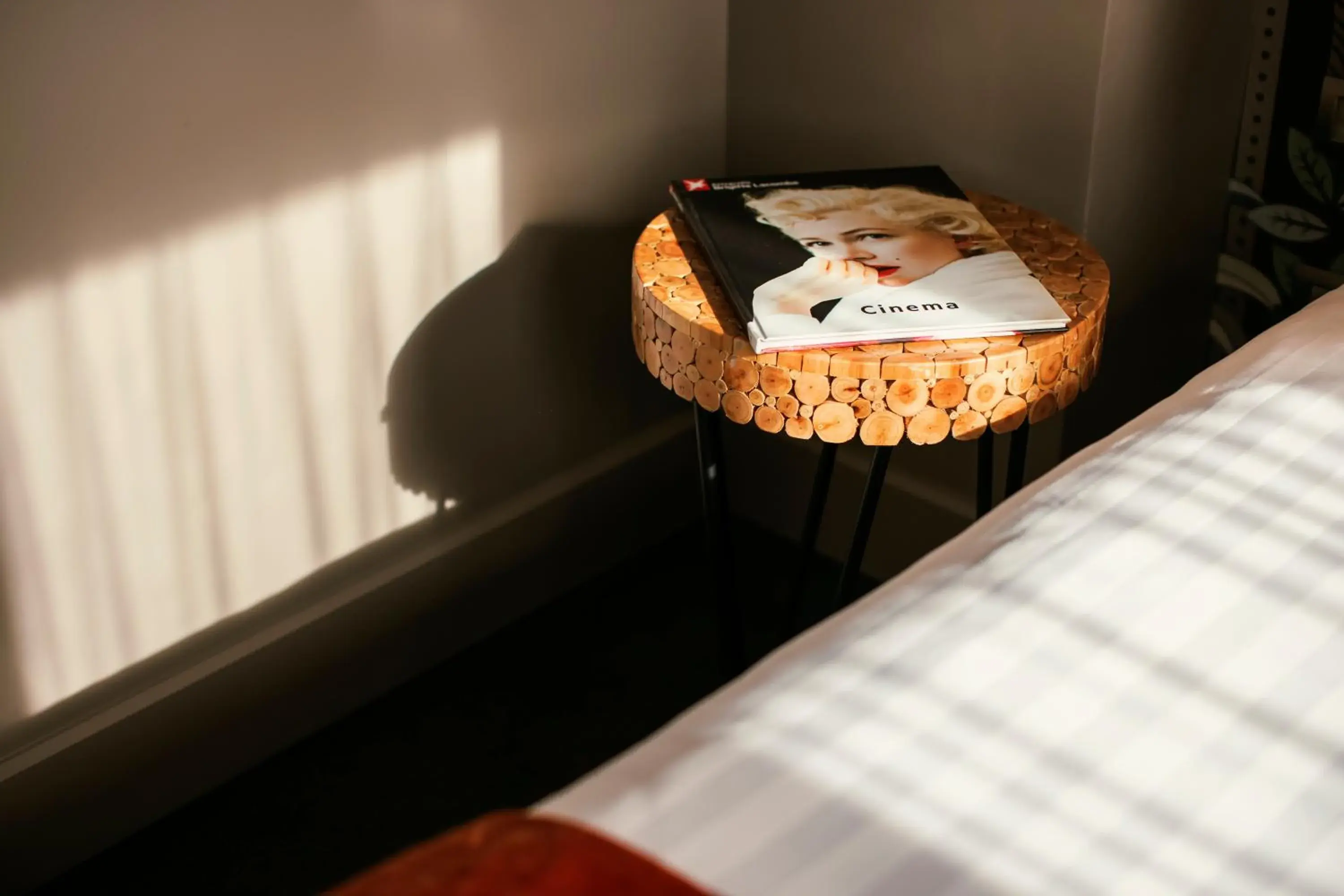Bed in Hôtel Juliana Paris