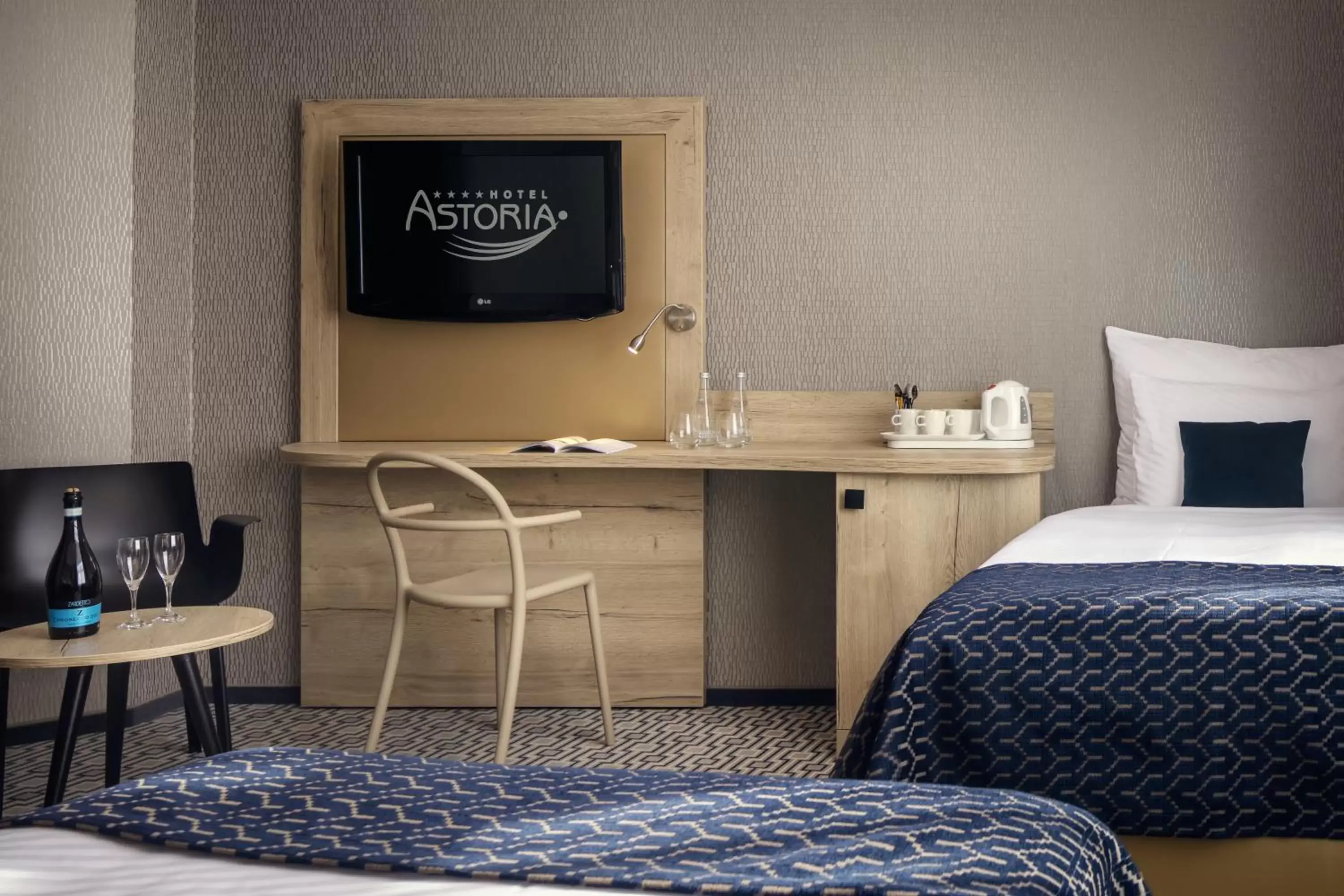 Bed in Astoria Hotel