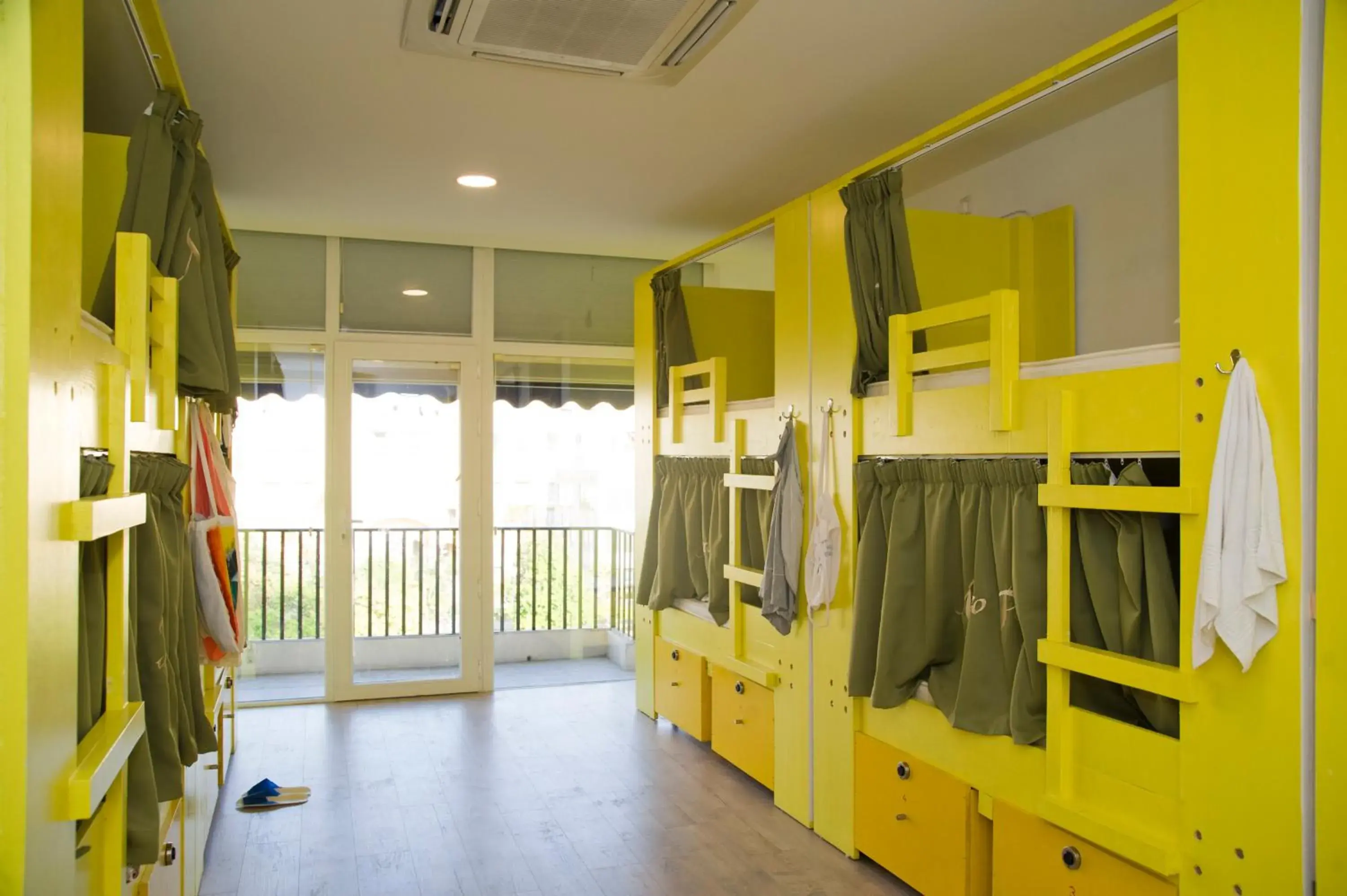 bunk bed in Marco Polo Party Hostel bunk bed in Marco Polo Party Hostel