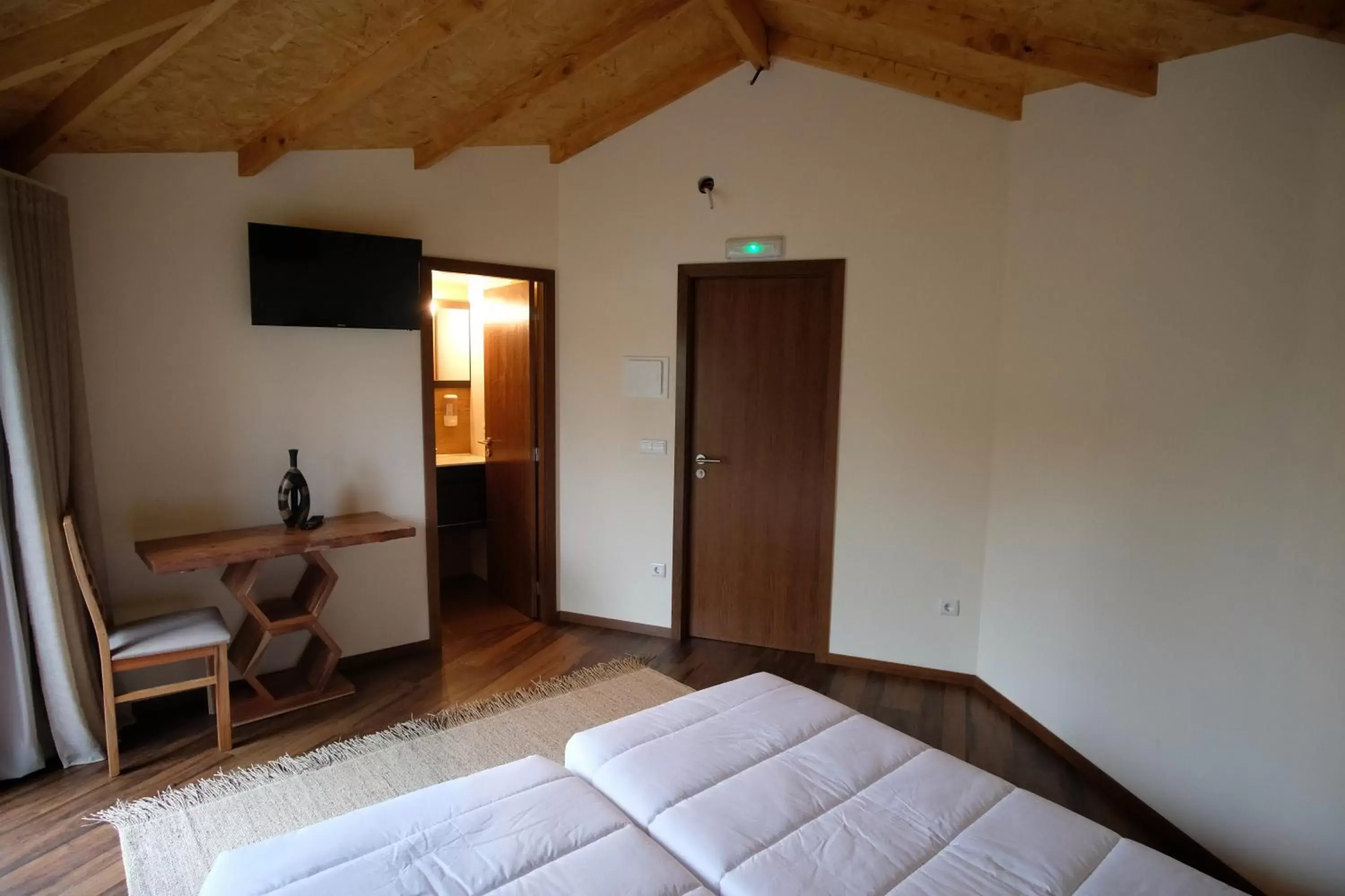 Bedroom, Bed in Eco-Bungalow