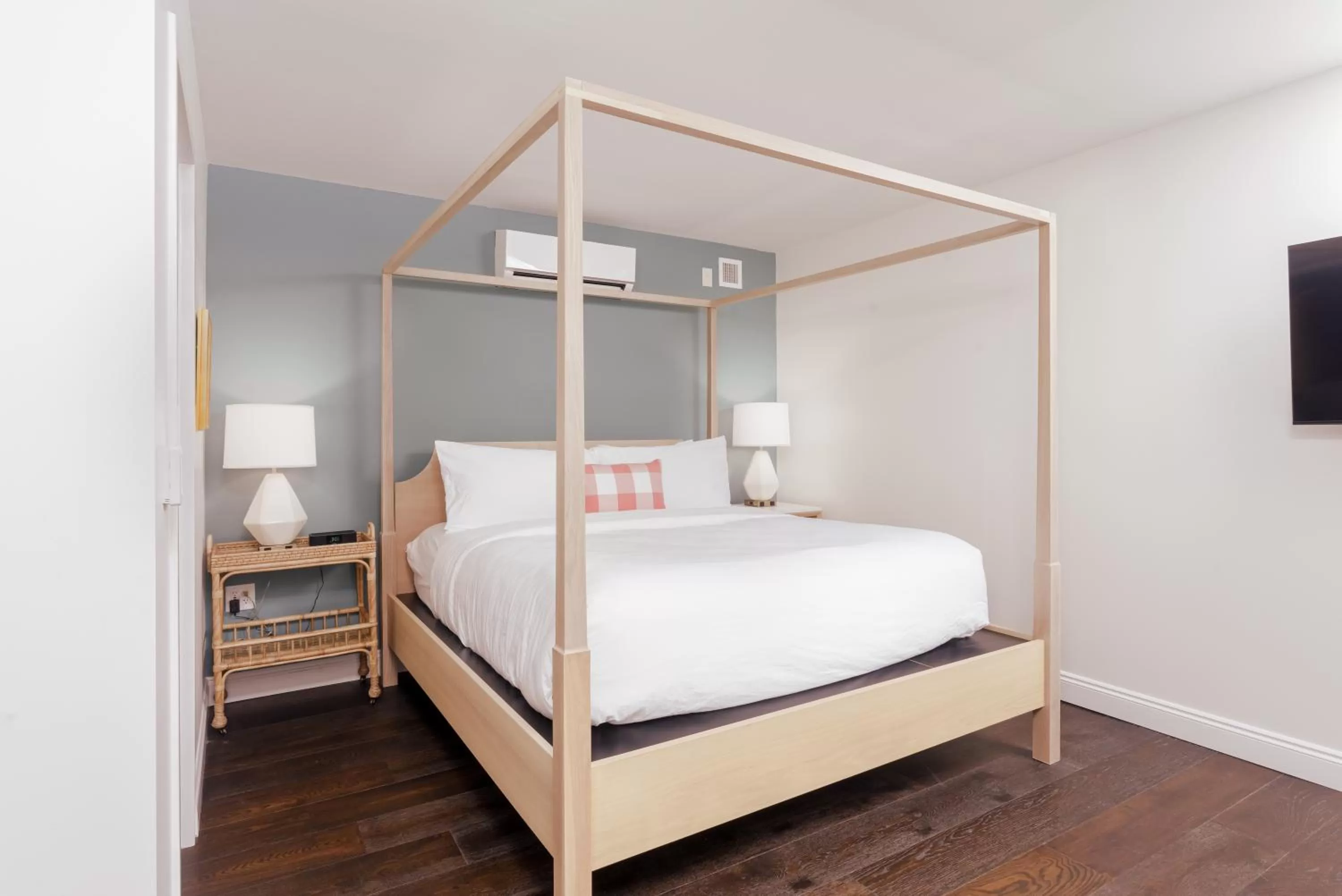 Bed in Lily Hall-A Boutique Hotel